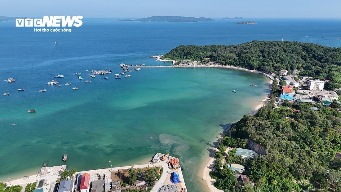 Ngắm biển xanh, cát trắng và vẻ đẹp nguyên sơ ở huyện đảo đẹp bậc nhất Việt Nam - 16