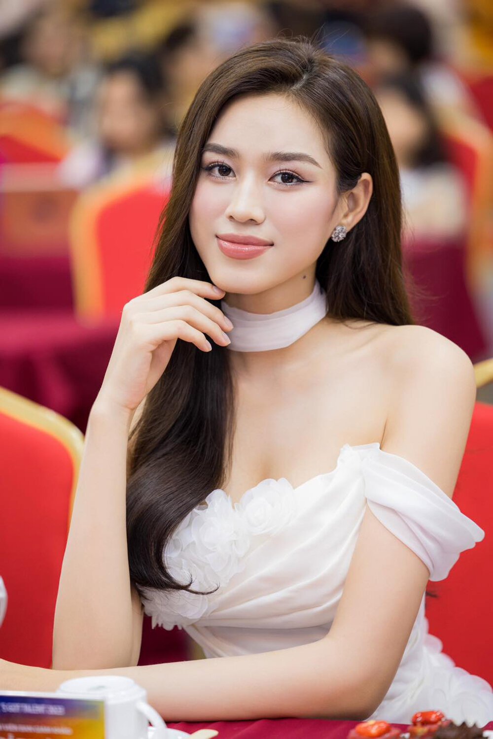 Hành trình thay đổi nhan sắc của Hoa hậu Đỗ Thị Hà  - 9