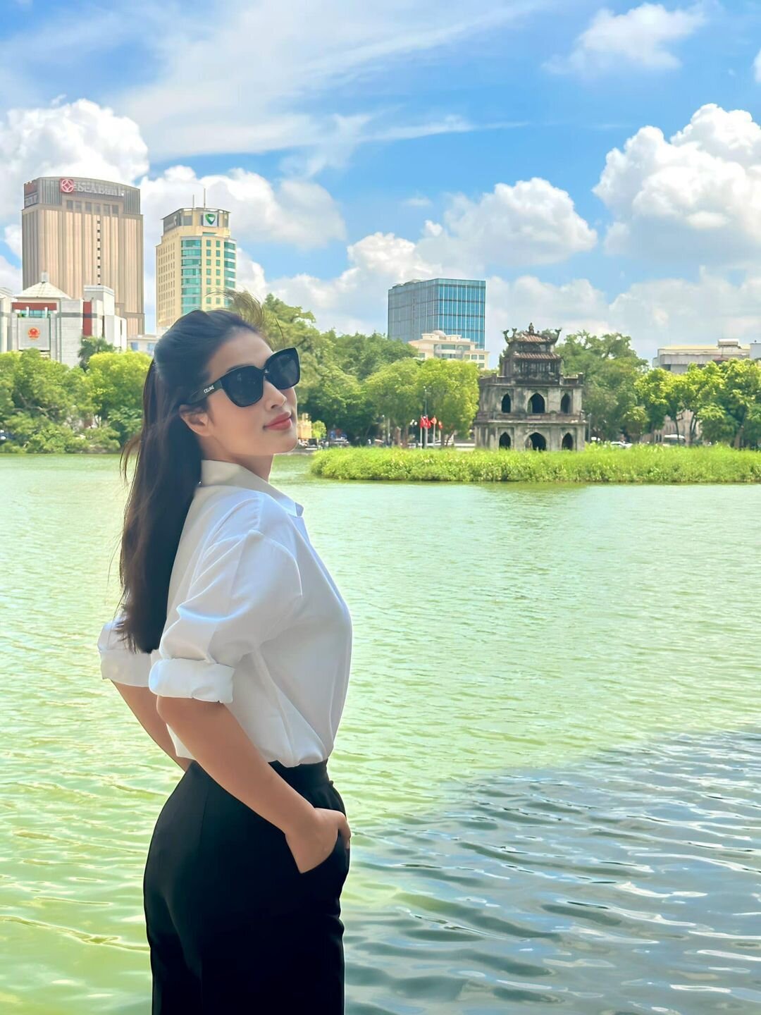 Sao Việt 25/9: Bảo Thy đọ sắc với Tiểu Vy, Trương Ngọc Ánh lộ diện khác lạ - 14