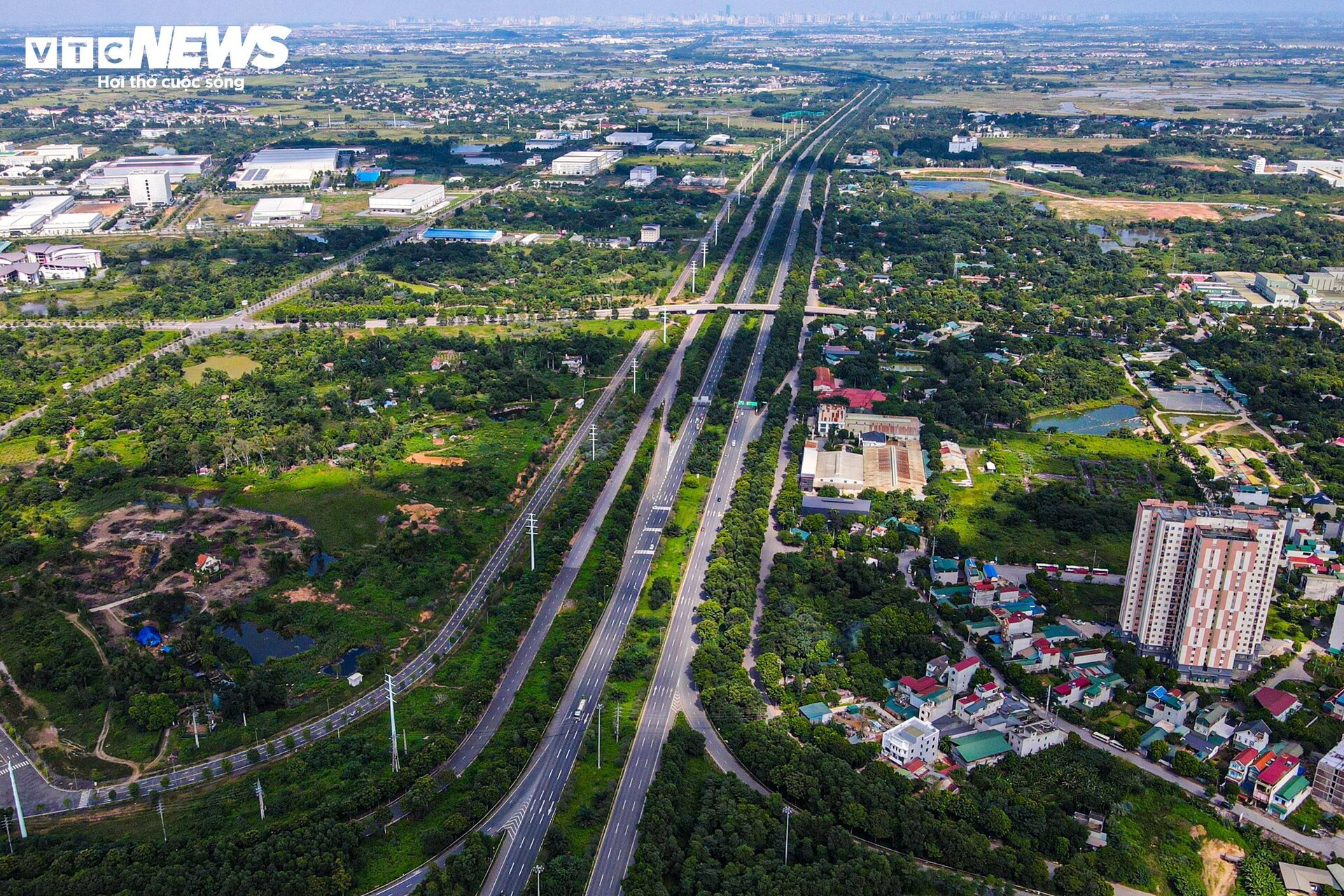 Ngắm những công trình tiêu biểu làm thay đổi diện mạo Thủ đô - 22