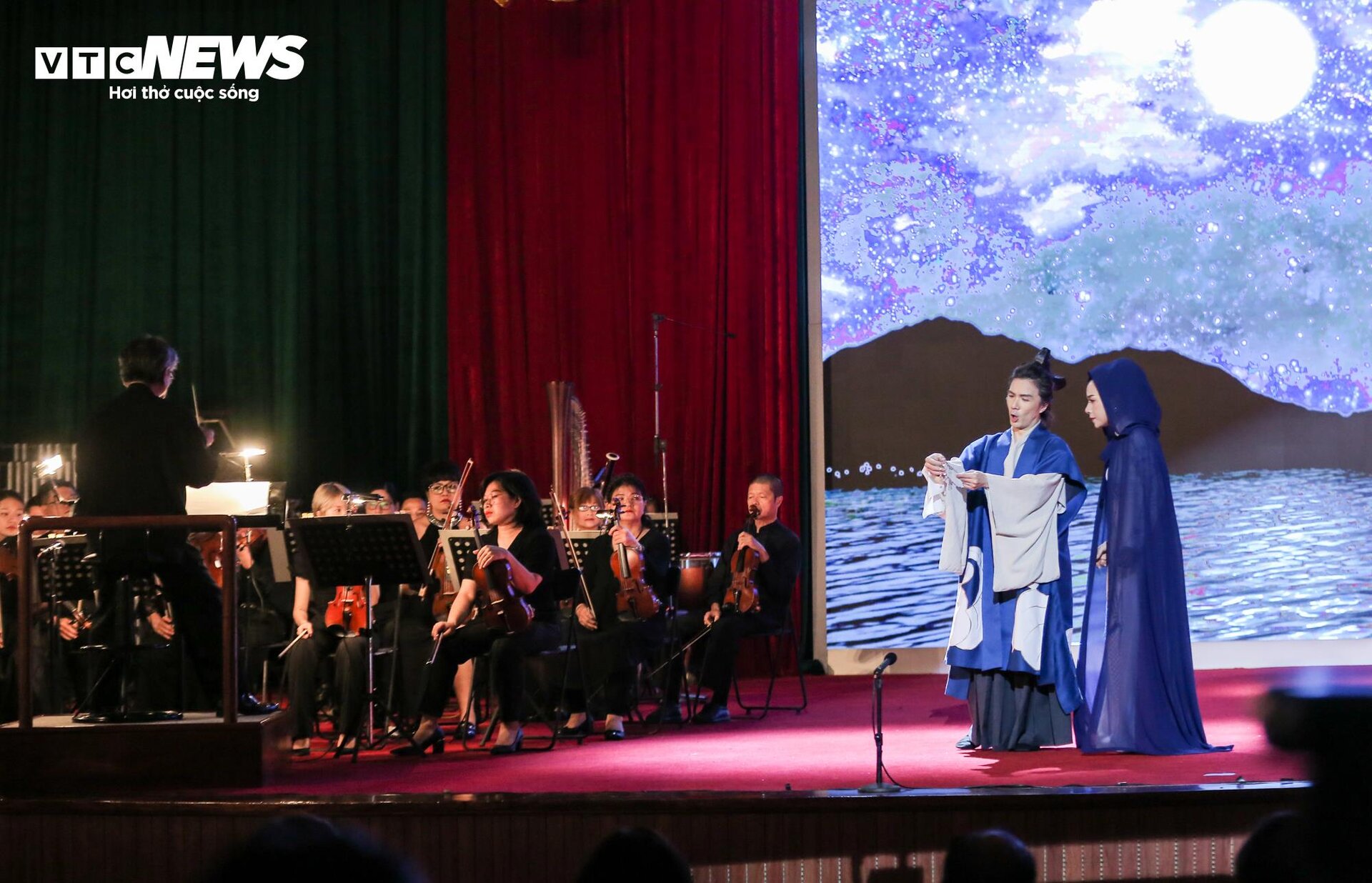 Biểu diễn vở opera kỷ niệm 50 năm quan hệ ngoại giao Việt Nam - Nhật Bản - 5
