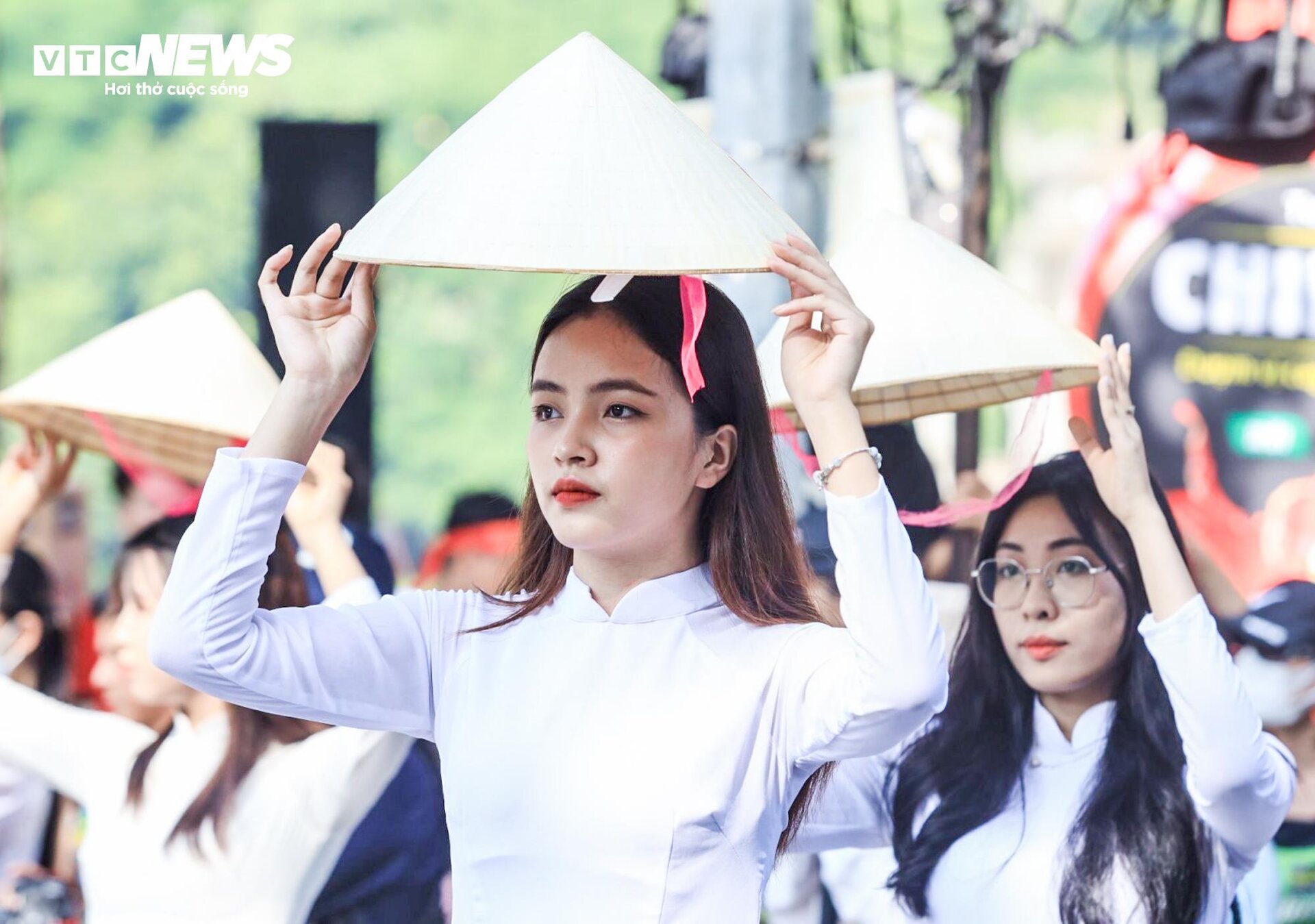 Rực rỡ sắc màu Carnaval Thu Hà Nội - 5