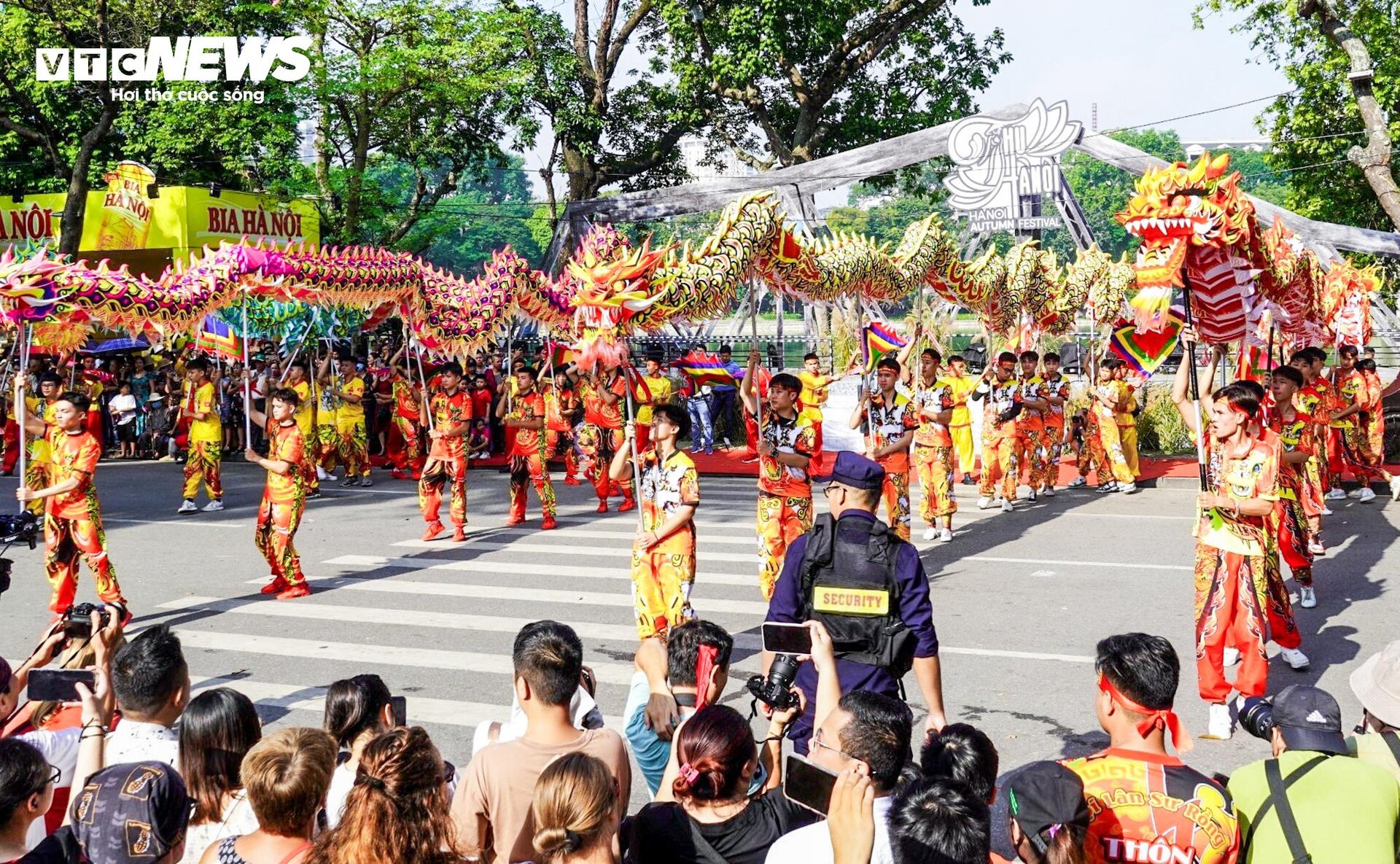 Rực rỡ sắc màu Carnaval Thu Hà Nội - 3