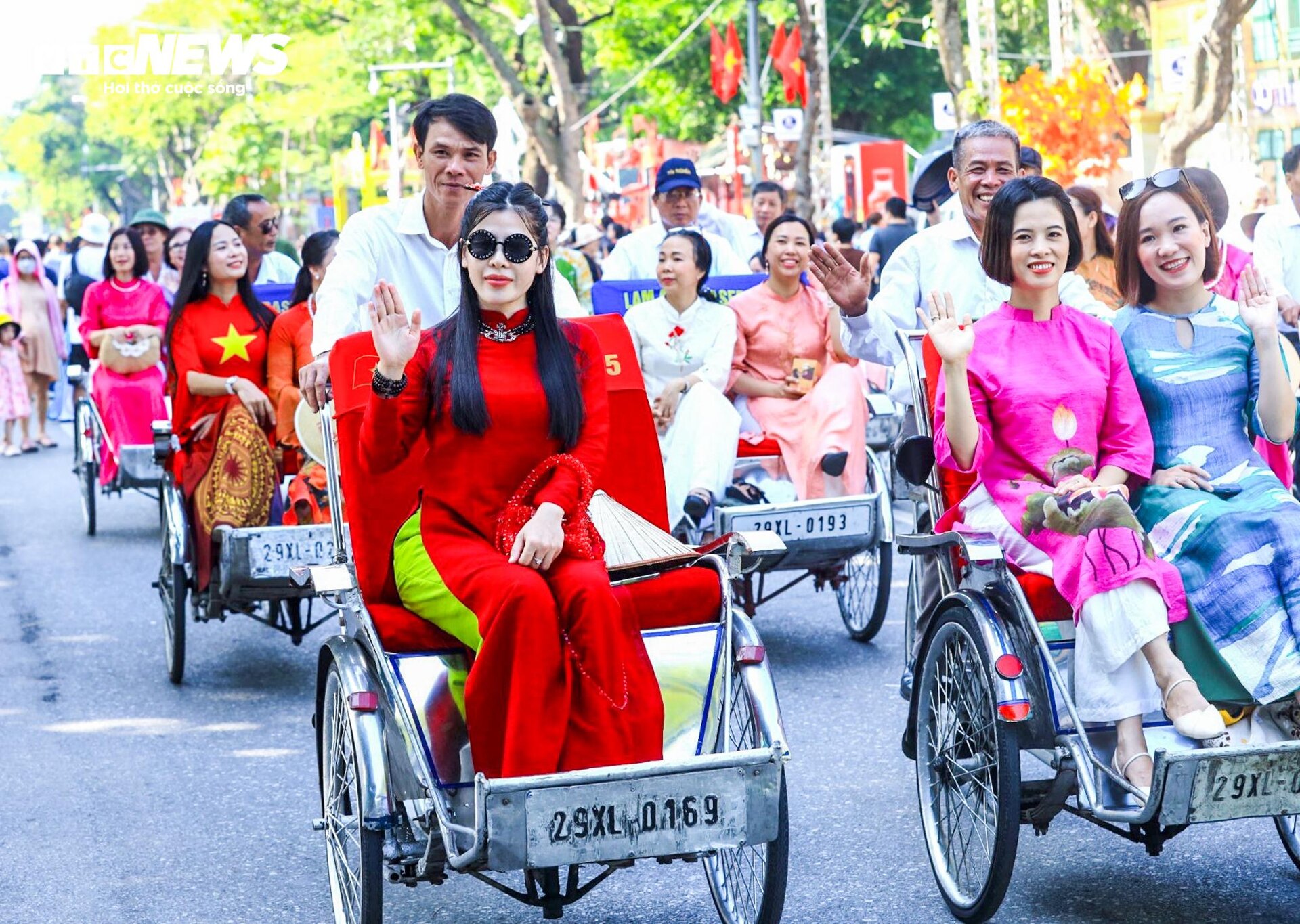 Rực rỡ sắc màu Carnaval Thu Hà Nội - 8
