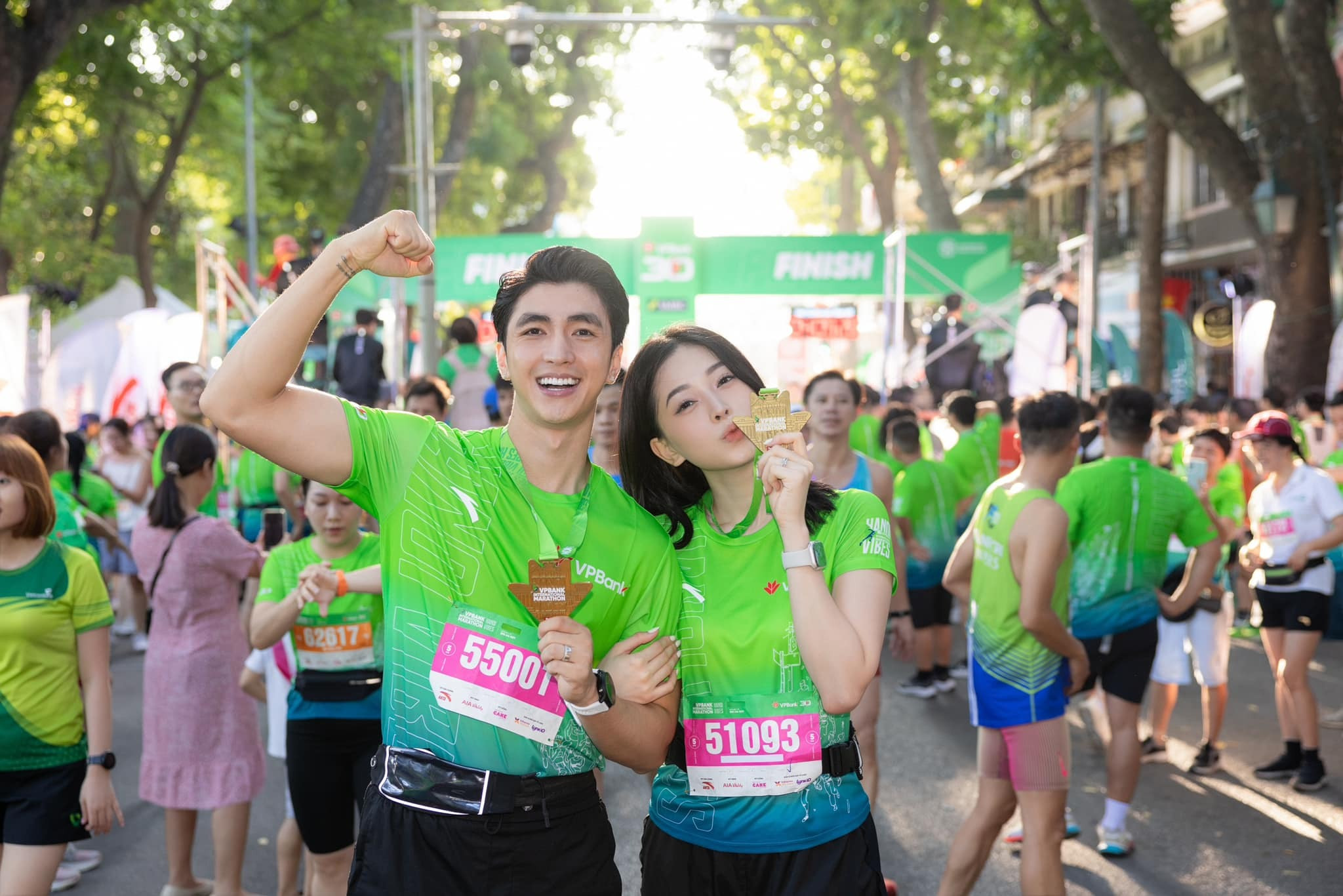 Sao Việt 9/10: Nhã Phương lộ diện sau sinh, Trấn Thành gặp 'ác nữ xứ Hàn' - 10