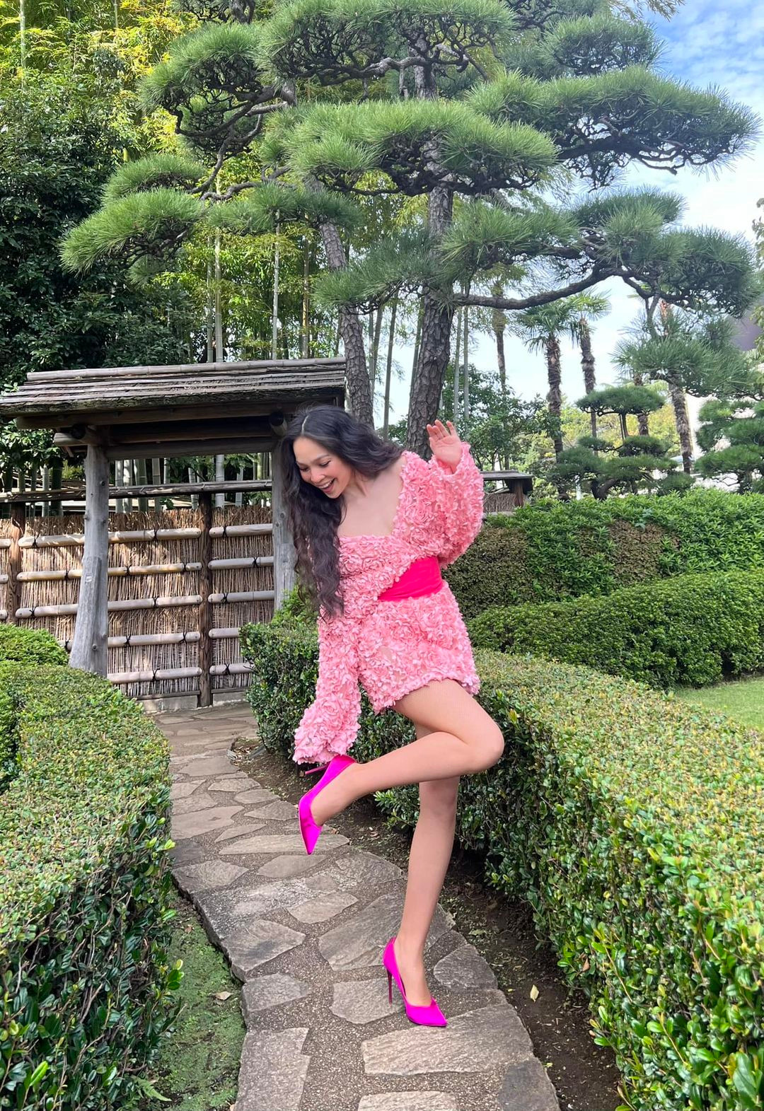 Sao Việt 9/10: Nhã Phương lộ diện sau sinh, Trấn Thành gặp 'ác nữ xứ Hàn' - 13