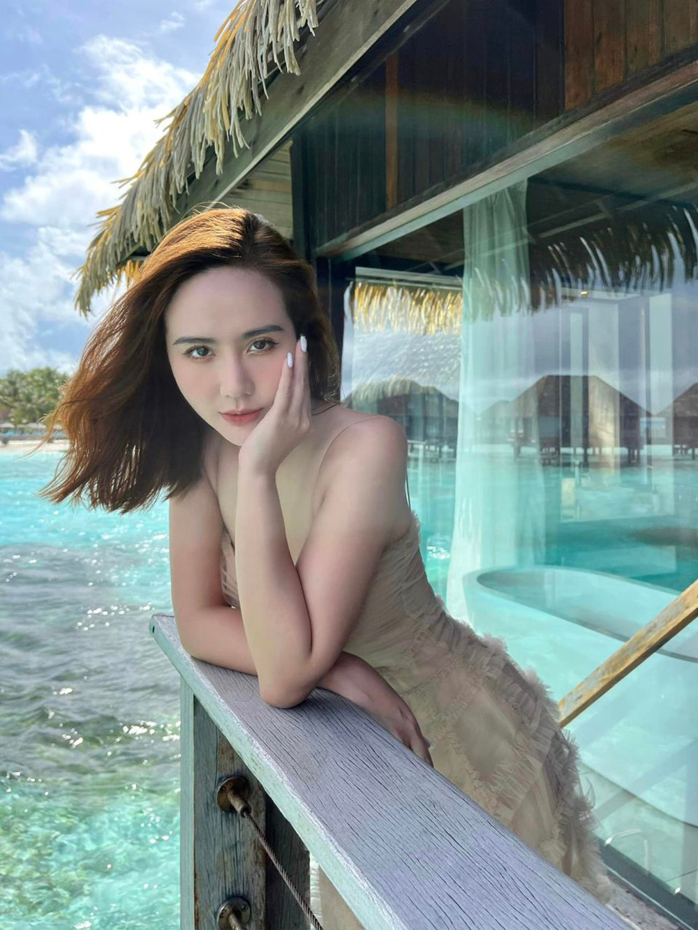 Sao Việt 9/10: Nhã Phương lộ diện sau sinh, Trấn Thành gặp 'ác nữ xứ Hàn' - 12