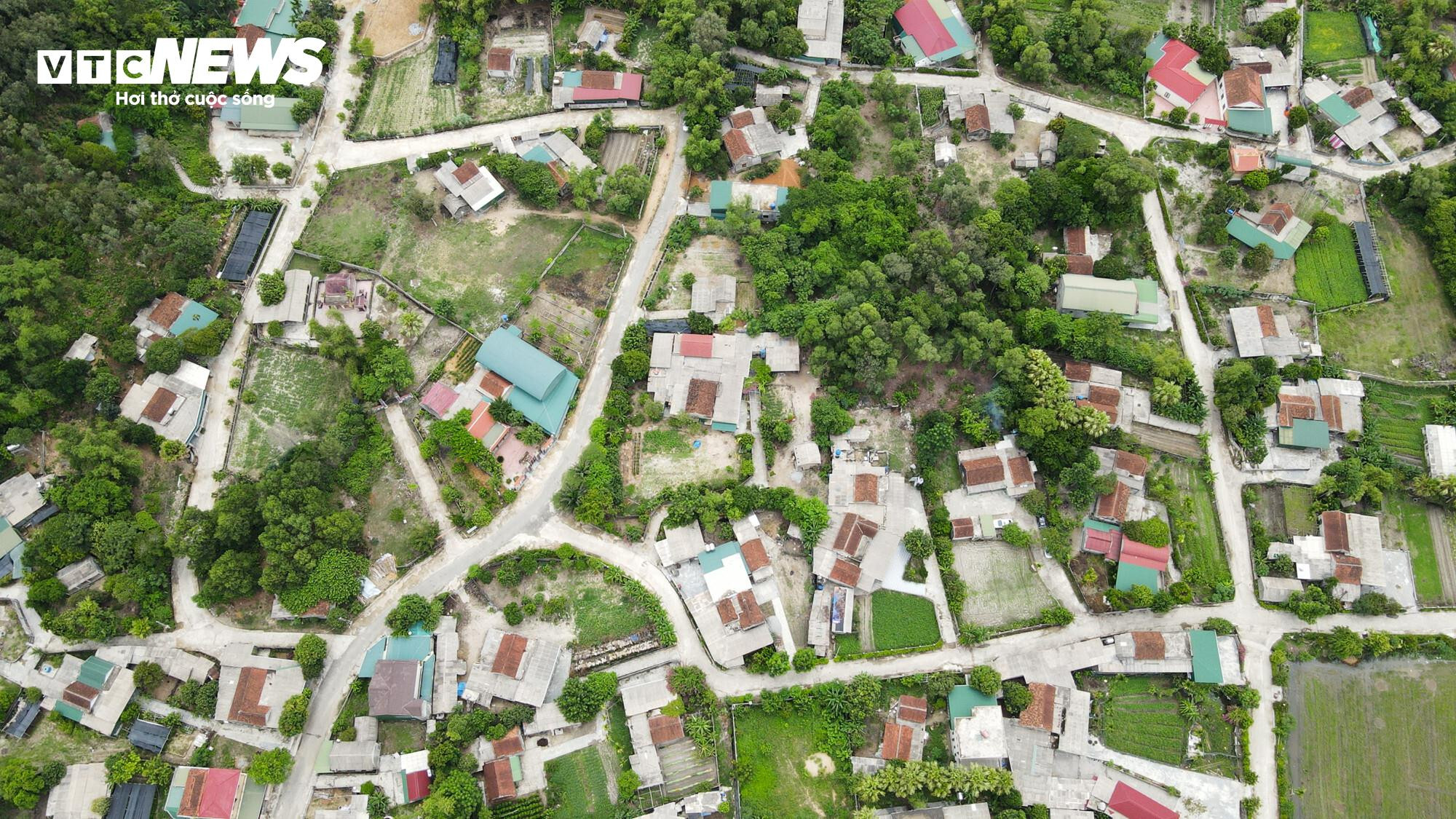 Nỗi thống khổ của người dân sống ‘treo’ cạnh mỏ sắt Thạch Khê - 6