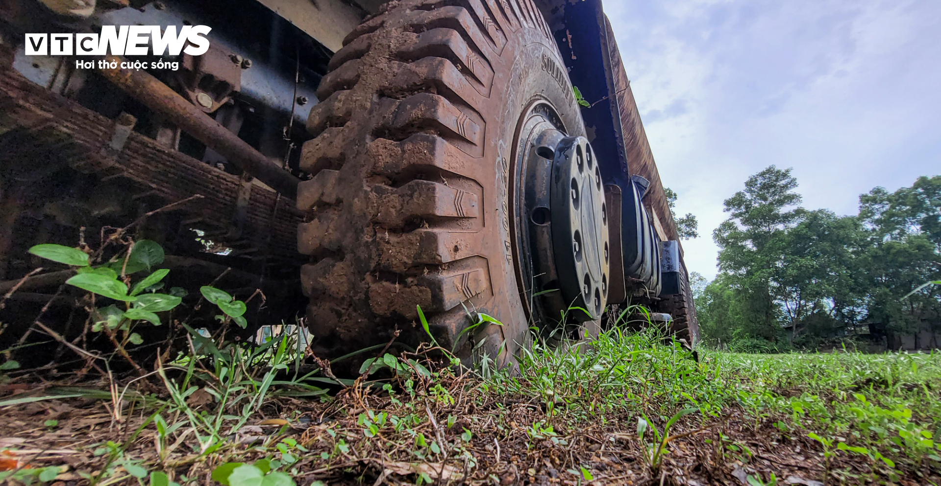 Những cỗ máy hoen rỉ trong đại công trường múc quặng ở mỏ sắt Thạch Khê - 13