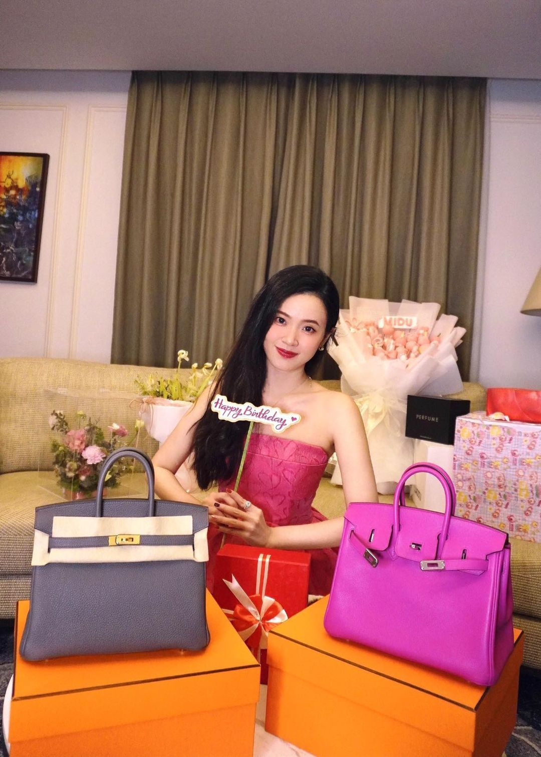 Sao Việt 12/10: Minh Hằng khoe cận mặt con trai, Hiền Thục gặp kình ngư Ánh Viên - 11