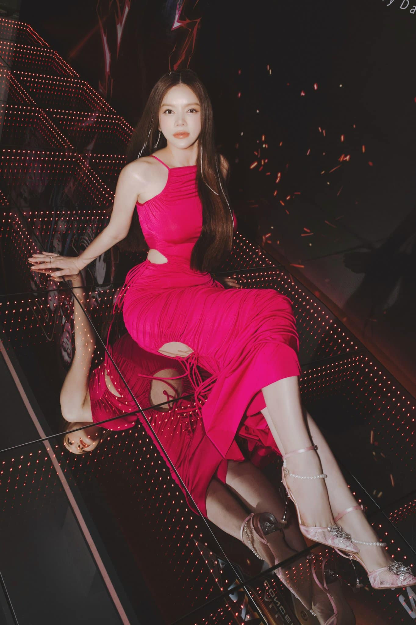 Sao Việt 16/10: Đỗ Mỹ Linh rạng ngời sau sinh, Cường Đô La viên mãn bên vợ con - 9