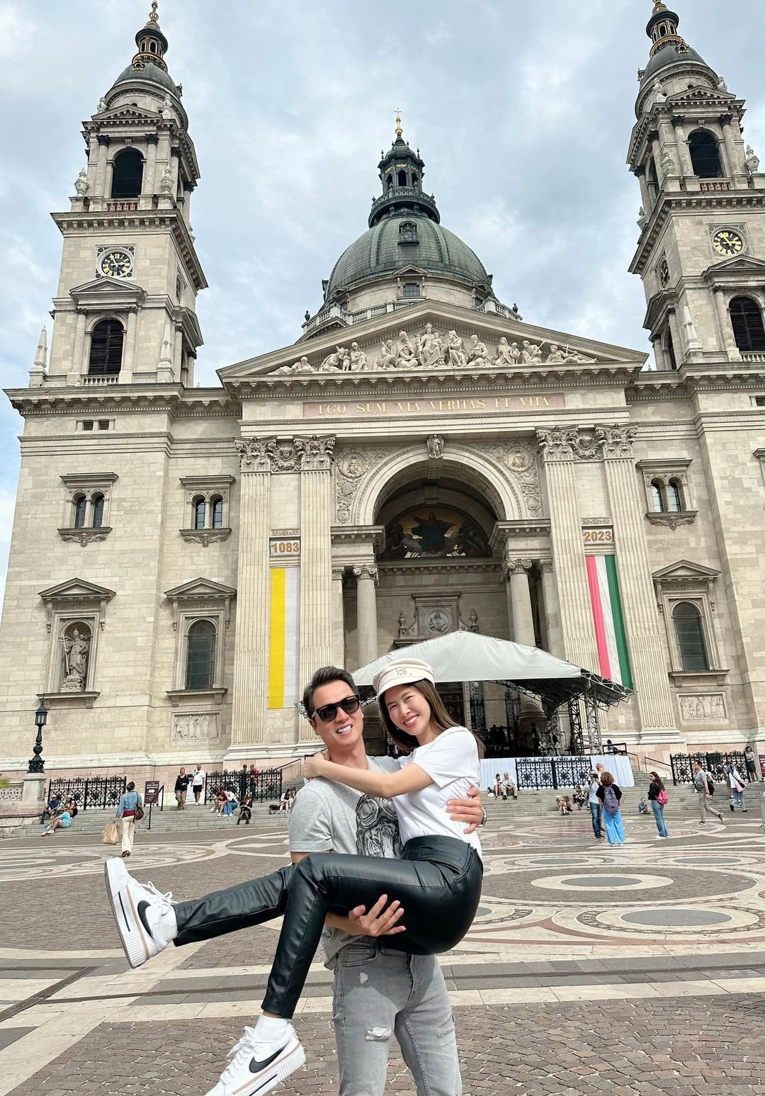 Sao Việt 15/10: Diva Thanh Lam thân thiết bên vợ mới của Quốc Trung - 9