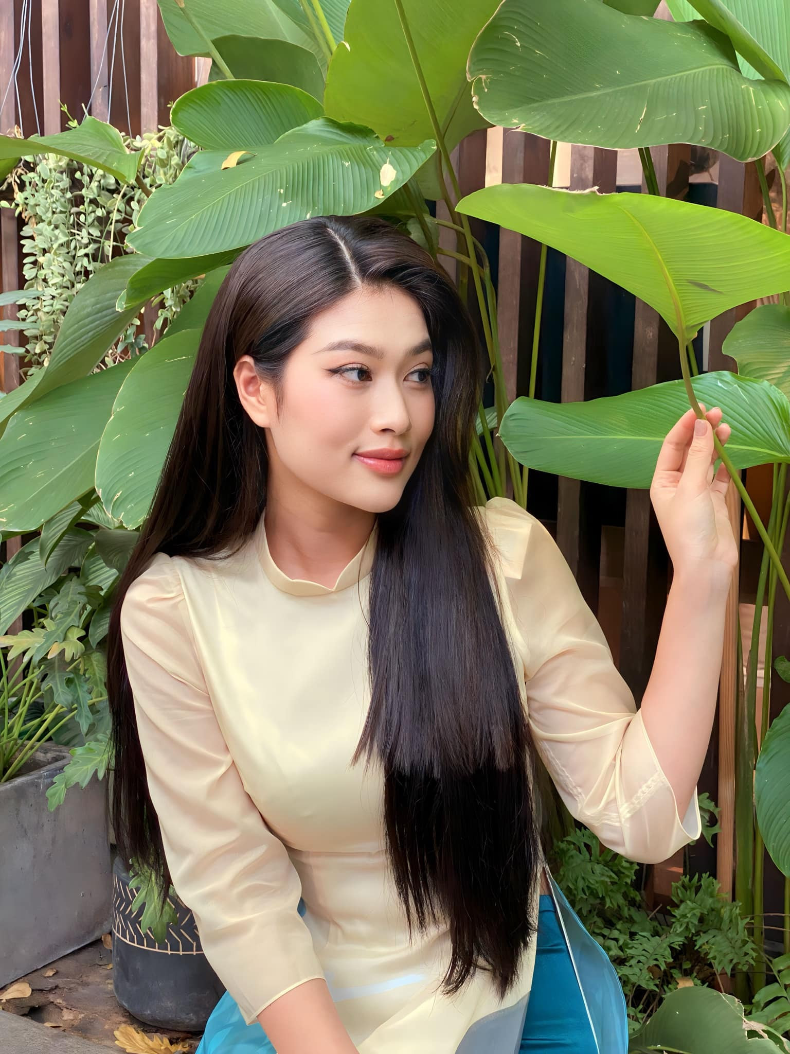 Sao Việt 18/10: Lệ Quyên xây biệt thự mới, Thanh Hằng hé lộ ảnh cưới - 11