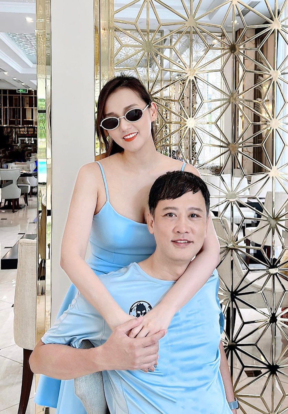 Sao Việt 18/10: Lệ Quyên xây biệt thự mới, Thanh Hằng hé lộ ảnh cưới - 6