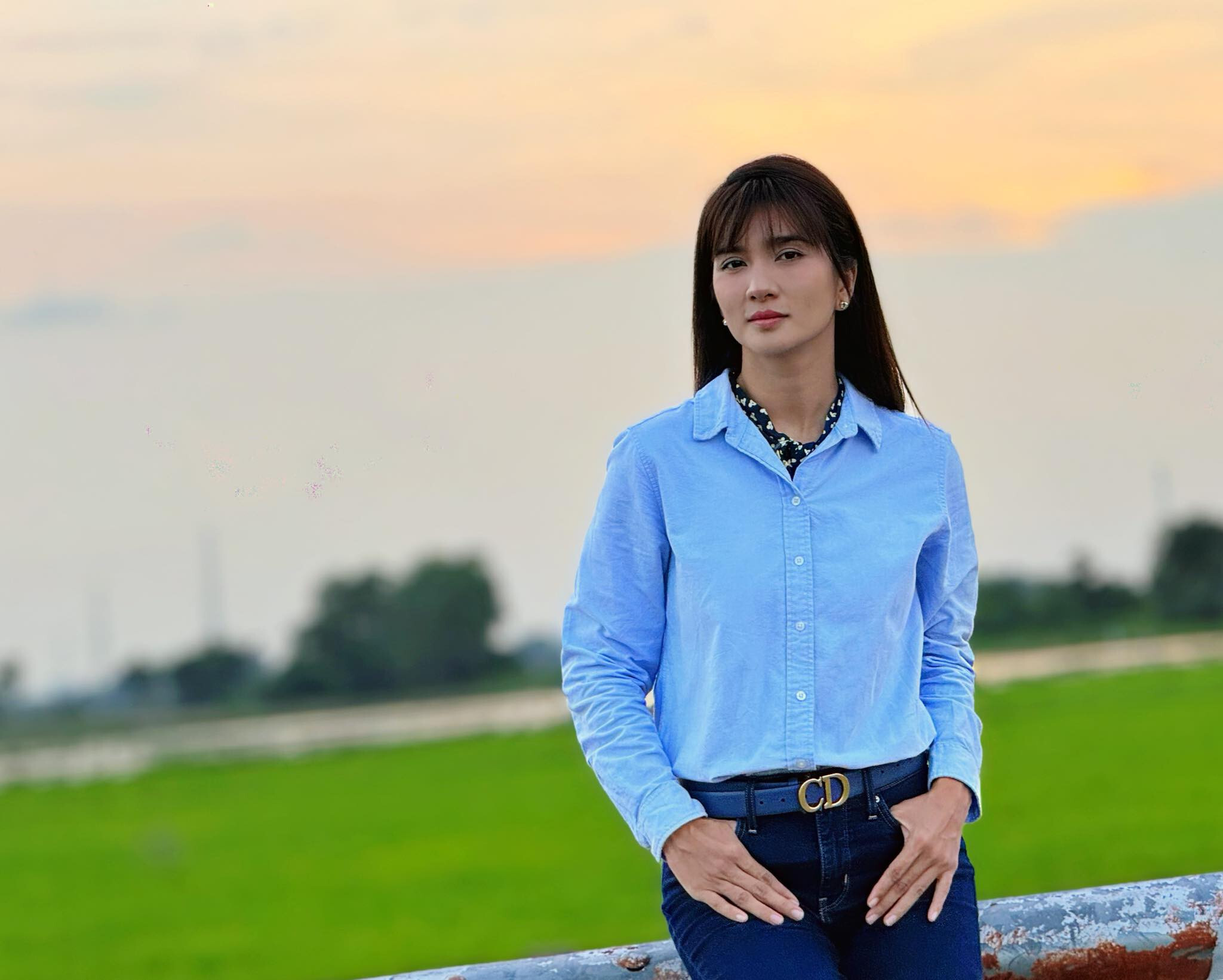 Sao Việt 23/10: Cường Đô La cưng chiều 2 con, Khánh Thi tăng 10kg sau sinh - 10