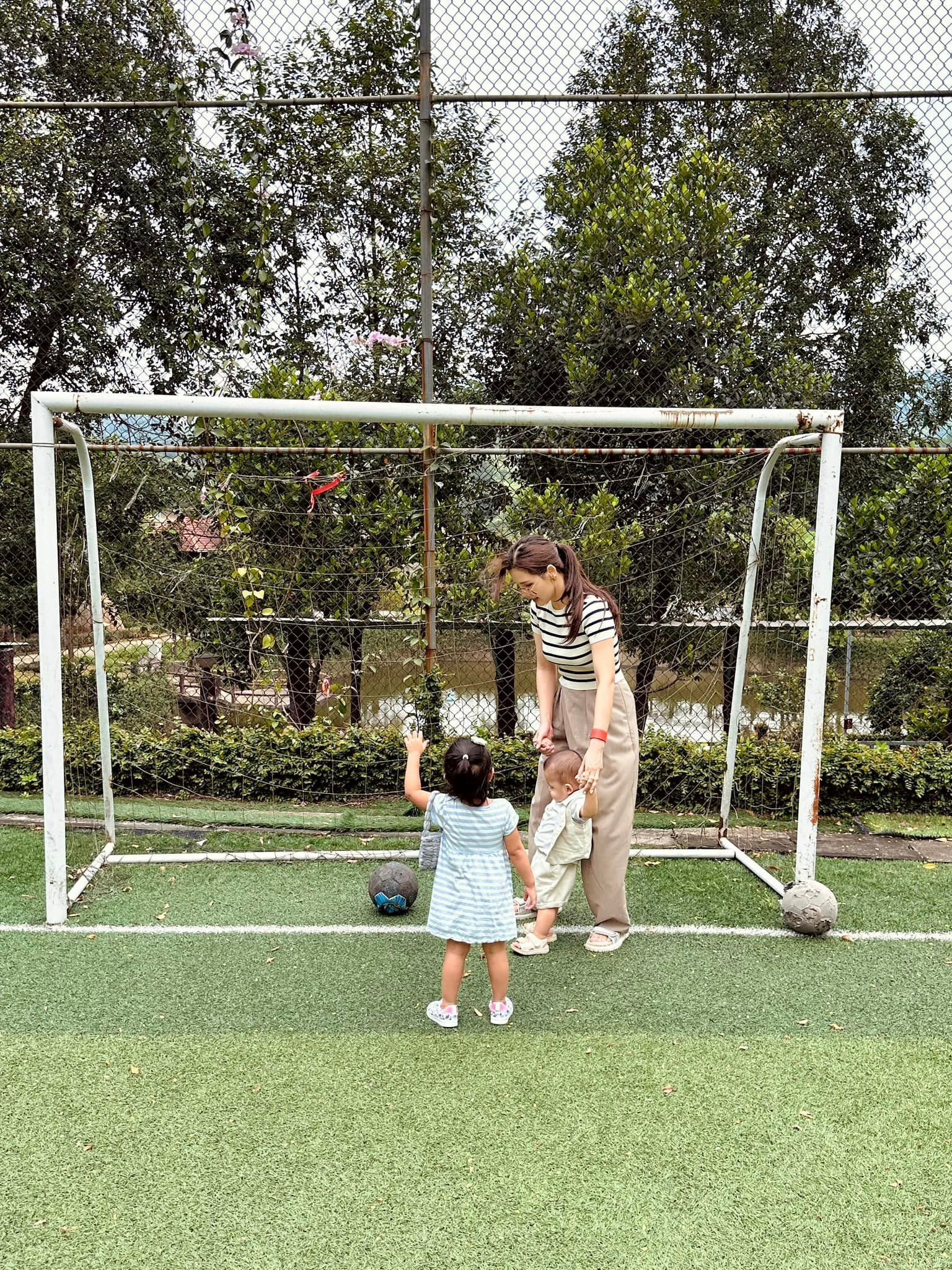 Diễn viên Phanh Lee cùng con trải nghiệm cuộc sống nông thôn - 5