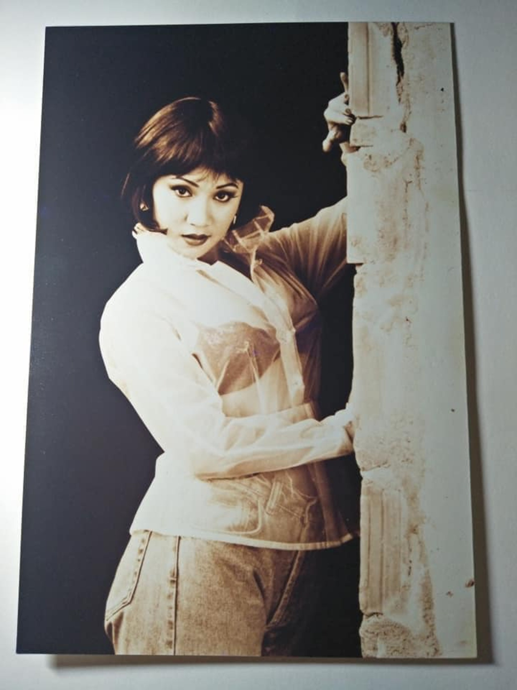 Loạt ảnh hiếm 30 năm trước của 'Nữ hoàng ảnh lịch nóng bỏng nhất' Y Phụng - 7