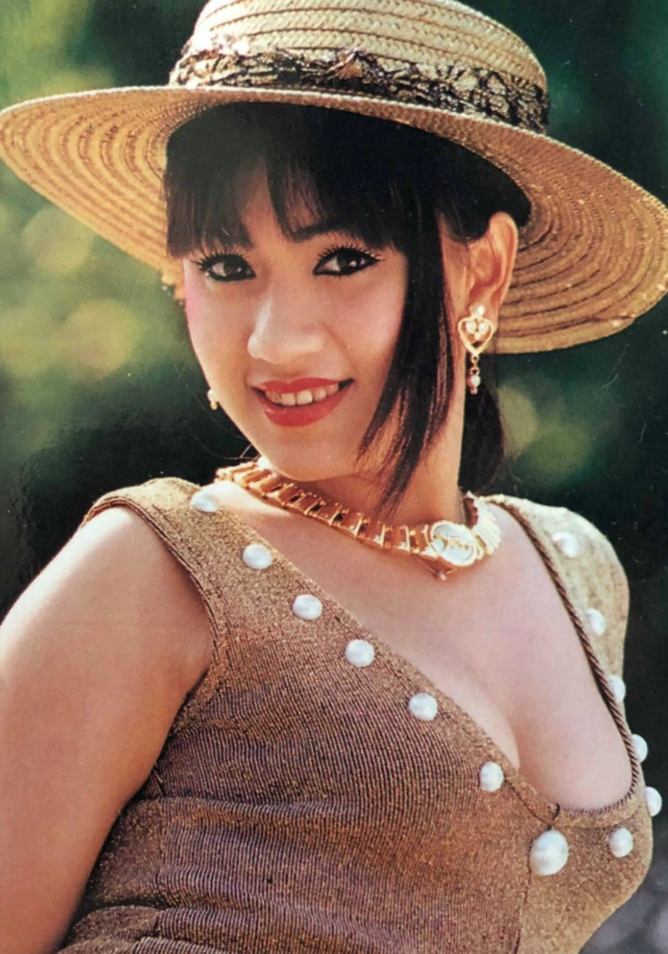 Loạt ảnh hiếm 30 năm trước của 'Nữ hoàng ảnh lịch nóng bỏng nhất' Y Phụng - 5