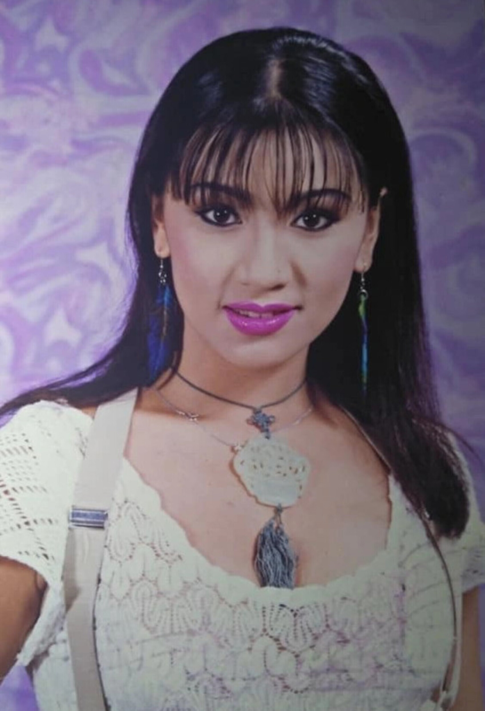 Loạt ảnh hiếm 30 năm trước của 'Nữ hoàng ảnh lịch nóng bỏng nhất' Y Phụng - 15