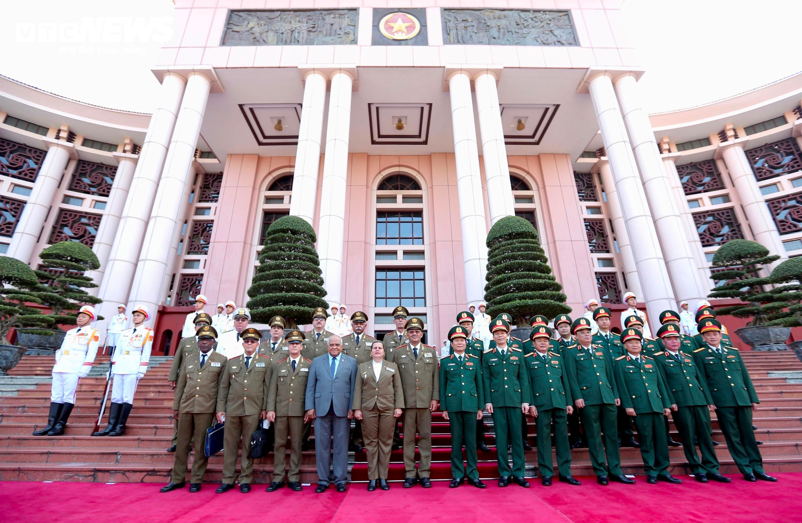 Tổng Tham mưu trưởng Lực lượng vũ trang Cuba thăm Việt Nam - 14