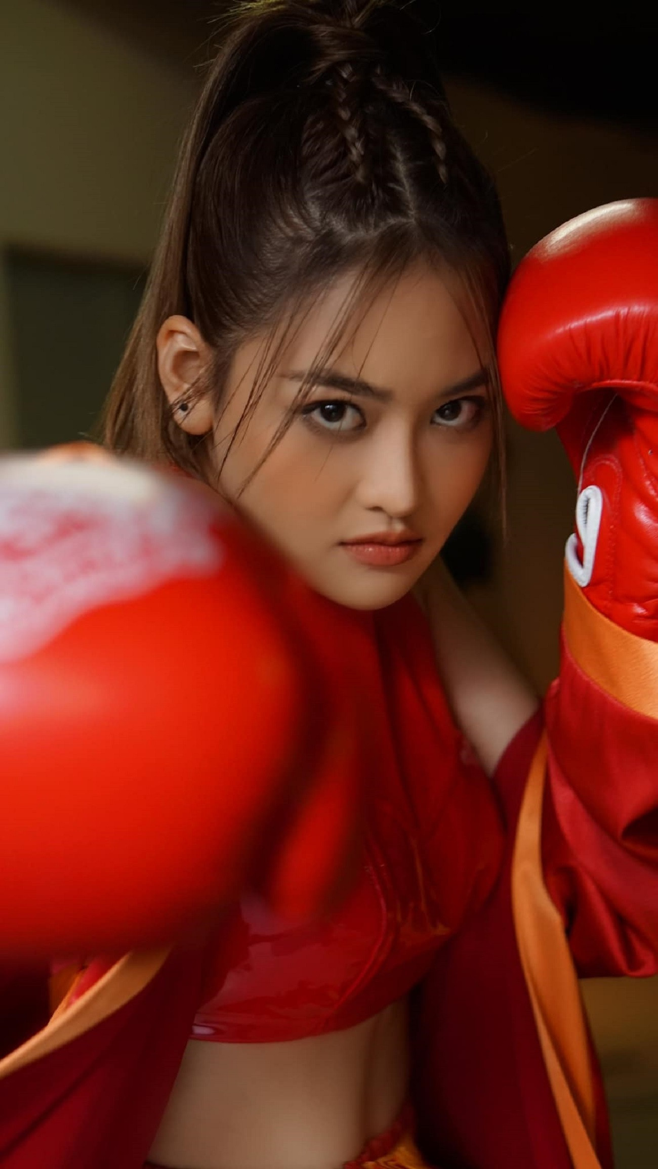 Sao Việt 25/10: Lương Mạnh Hải tái ngộ Hà Tăng, Trương Ngọc Ánh khoe vẻ gợi cảm - 11