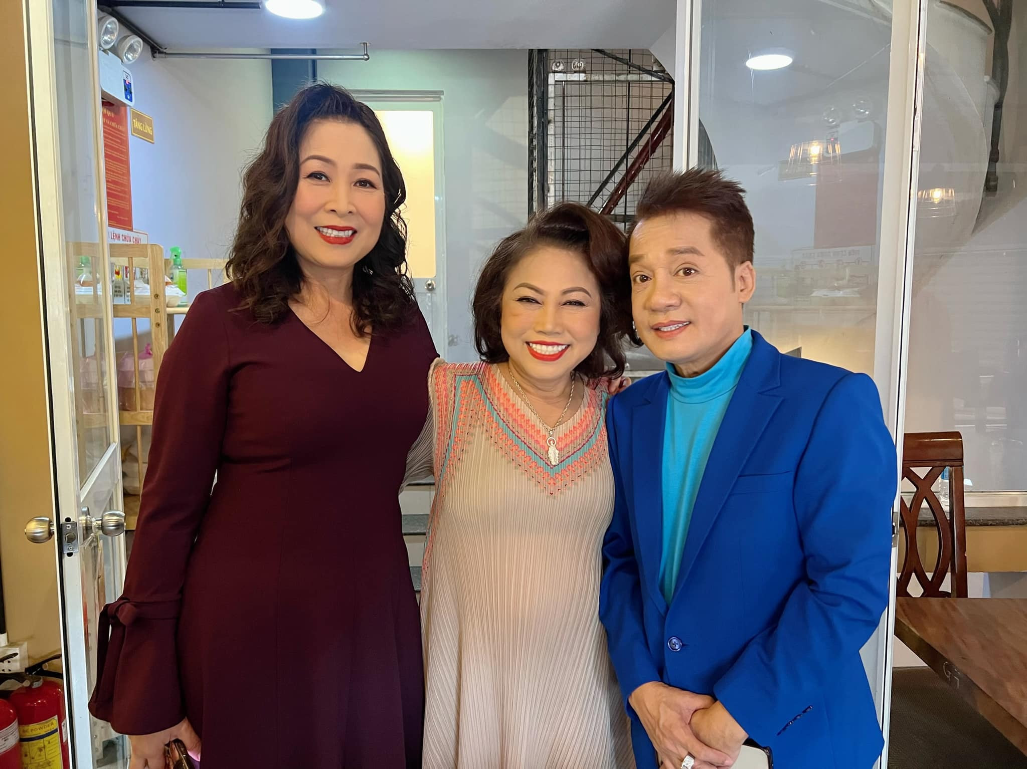 Sao Việt 25/10: Lương Mạnh Hải tái ngộ Hà Tăng, Trương Ngọc Ánh khoe vẻ gợi cảm - 8