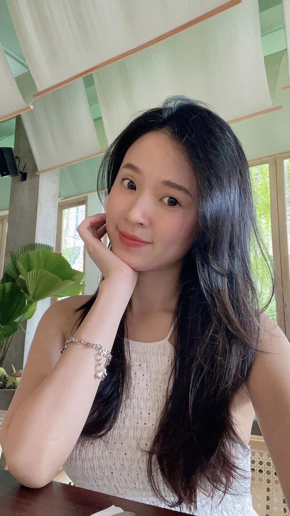 Sao Việt 27/10: Puka - Gin Tuấn Kiệt tung ảnh cưới, Lương Thuỳ Linh gợi cảm - 9
