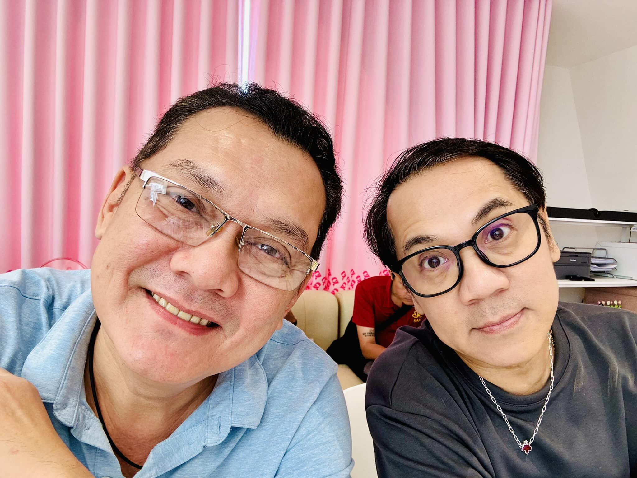 Sao Việt 26/10: Minh Hằng đẹp mặn mà sau sinh, 'cô Xuyến' gợi cảm ở tuổi 48 - 12