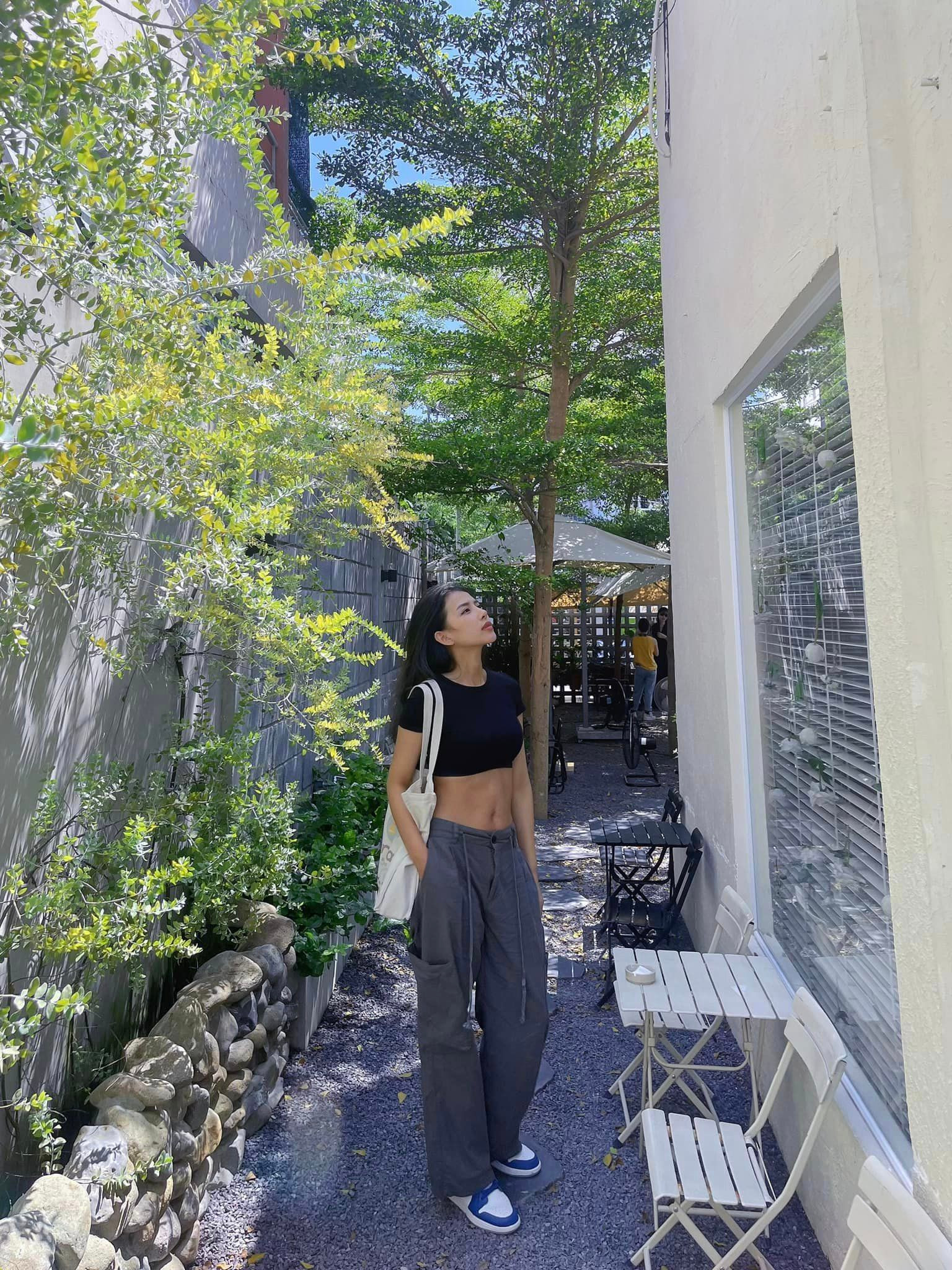 Sao Việt 28/10: Sam báo tin vui, con gái Quyền Linh hóa trang Halloween khác lạ - 3