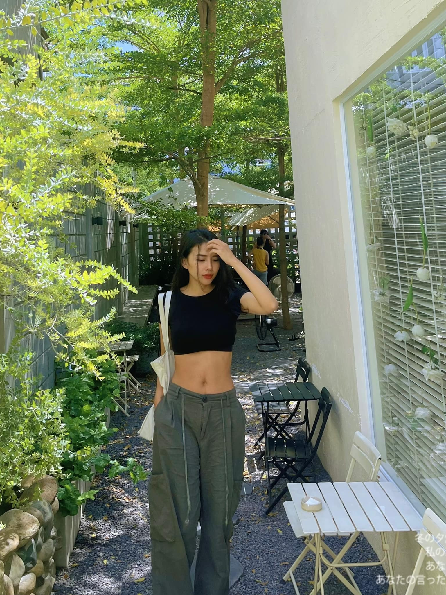 Sao Việt 28/10: Sam báo tin vui, con gái Quyền Linh hóa trang Halloween khác lạ - 4