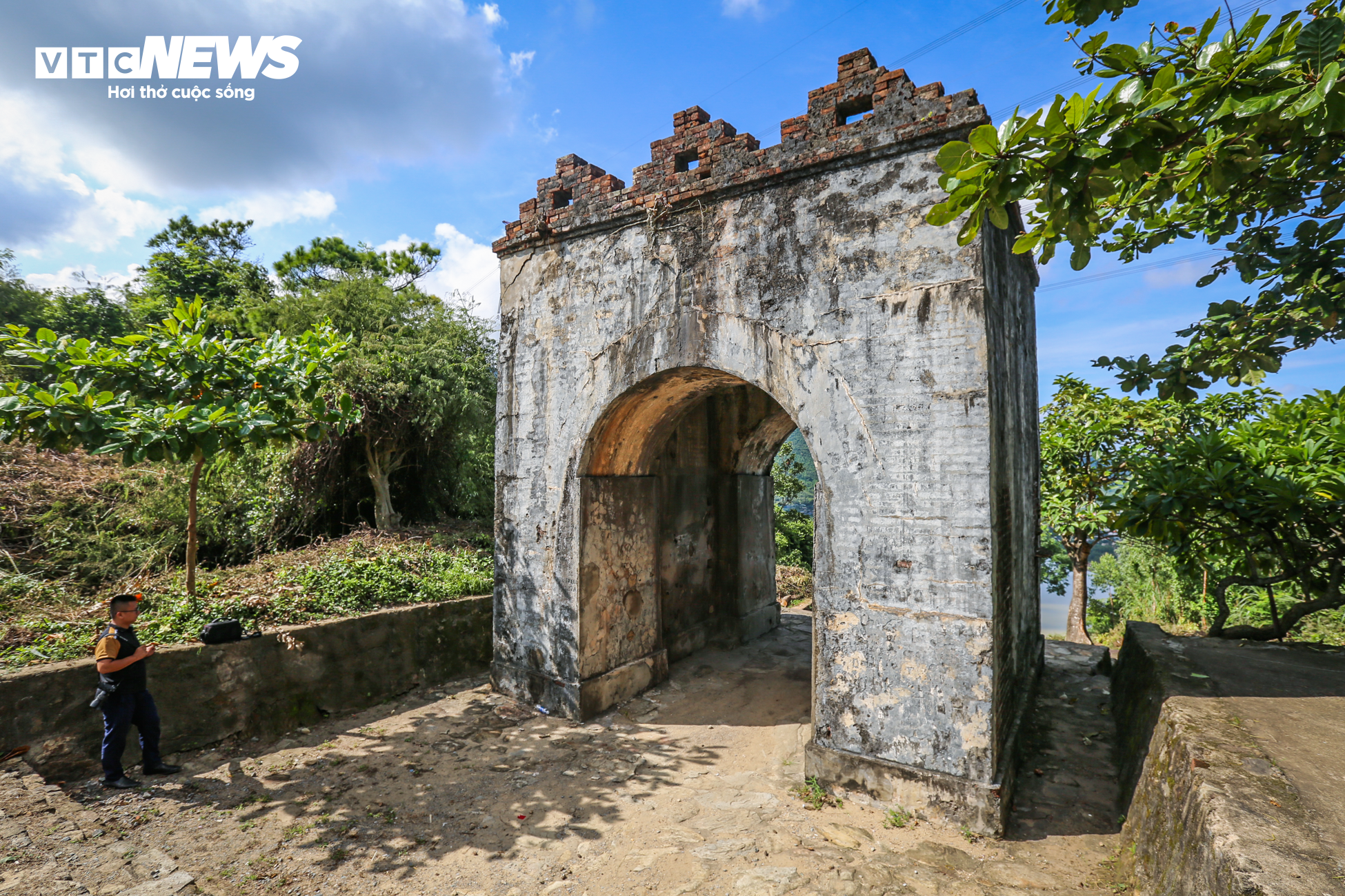 Khám phá 'cổng trời' gần 200 tuổi trên đỉnh Đèo Ngang - 6
