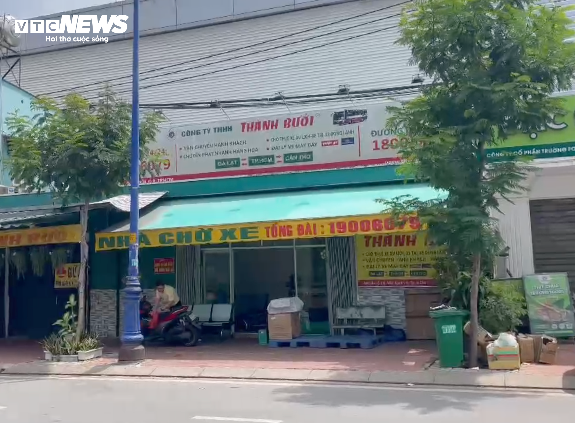 Các chi nhánh xe Thành Bưởi ở TP.HCM đóng cửa, trụ sở chính vắng vẻ - 6
