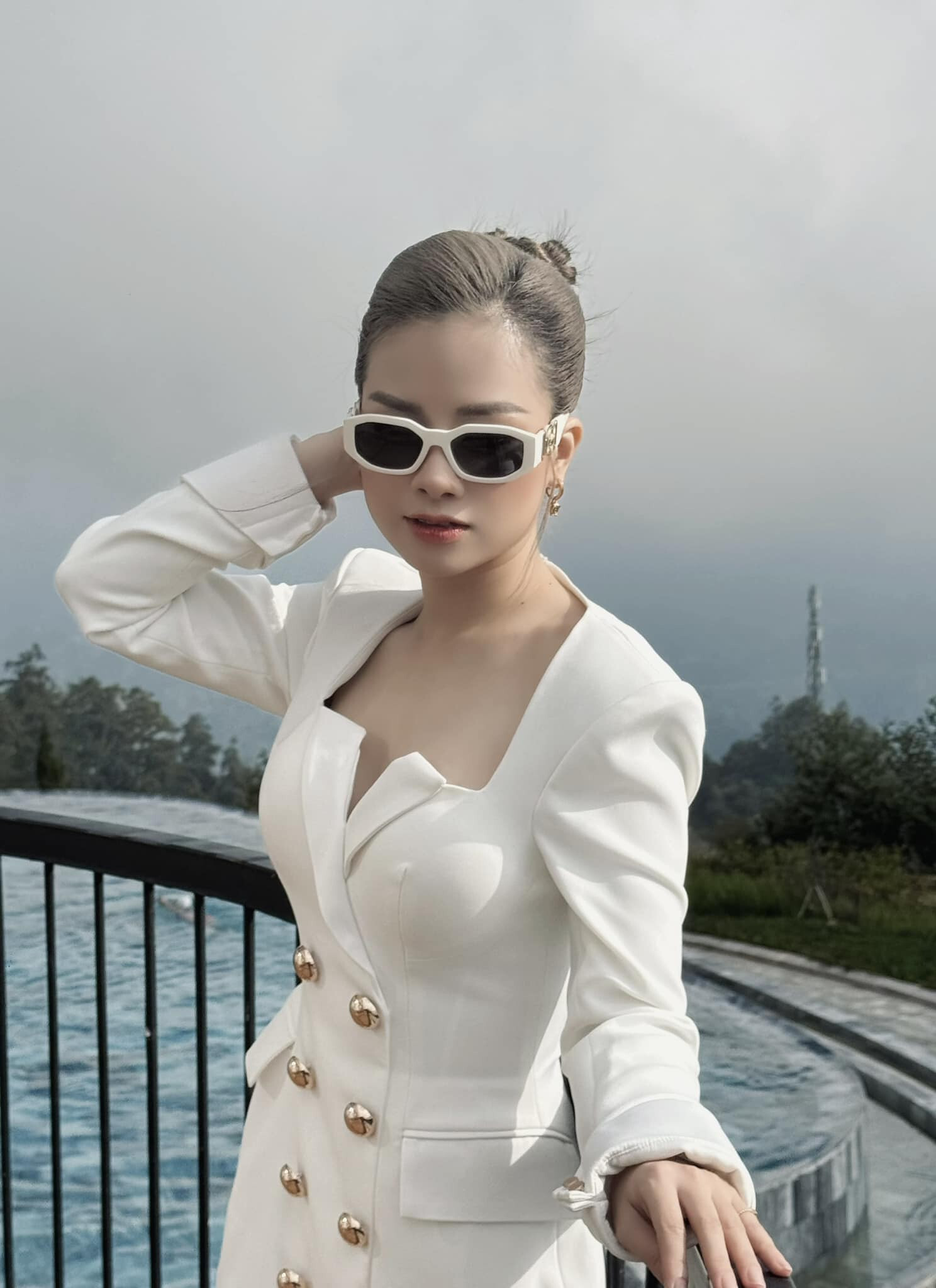 Sao Việt 31/10: Dàn sao 'Chàng trai năm ấy' hội ngộ, Như Quỳnh trẻ đẹp tuổi 53 - 12