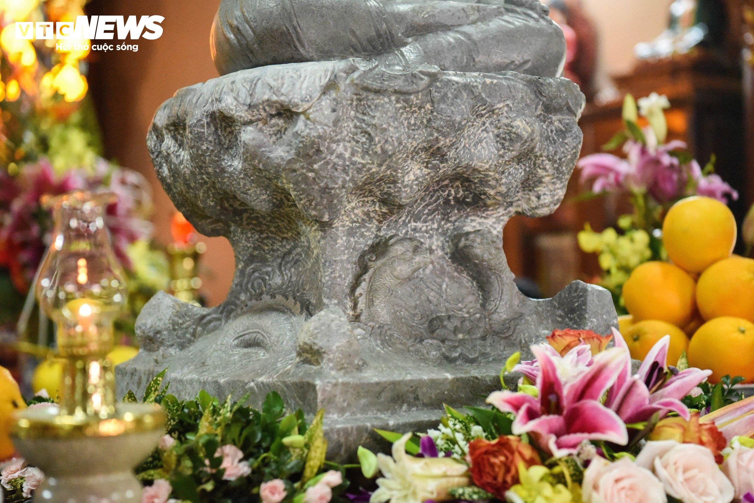 Cận cảnh pho tượng Quán thế âm được khắc niên đại sớm nhất Việt Nam - 6