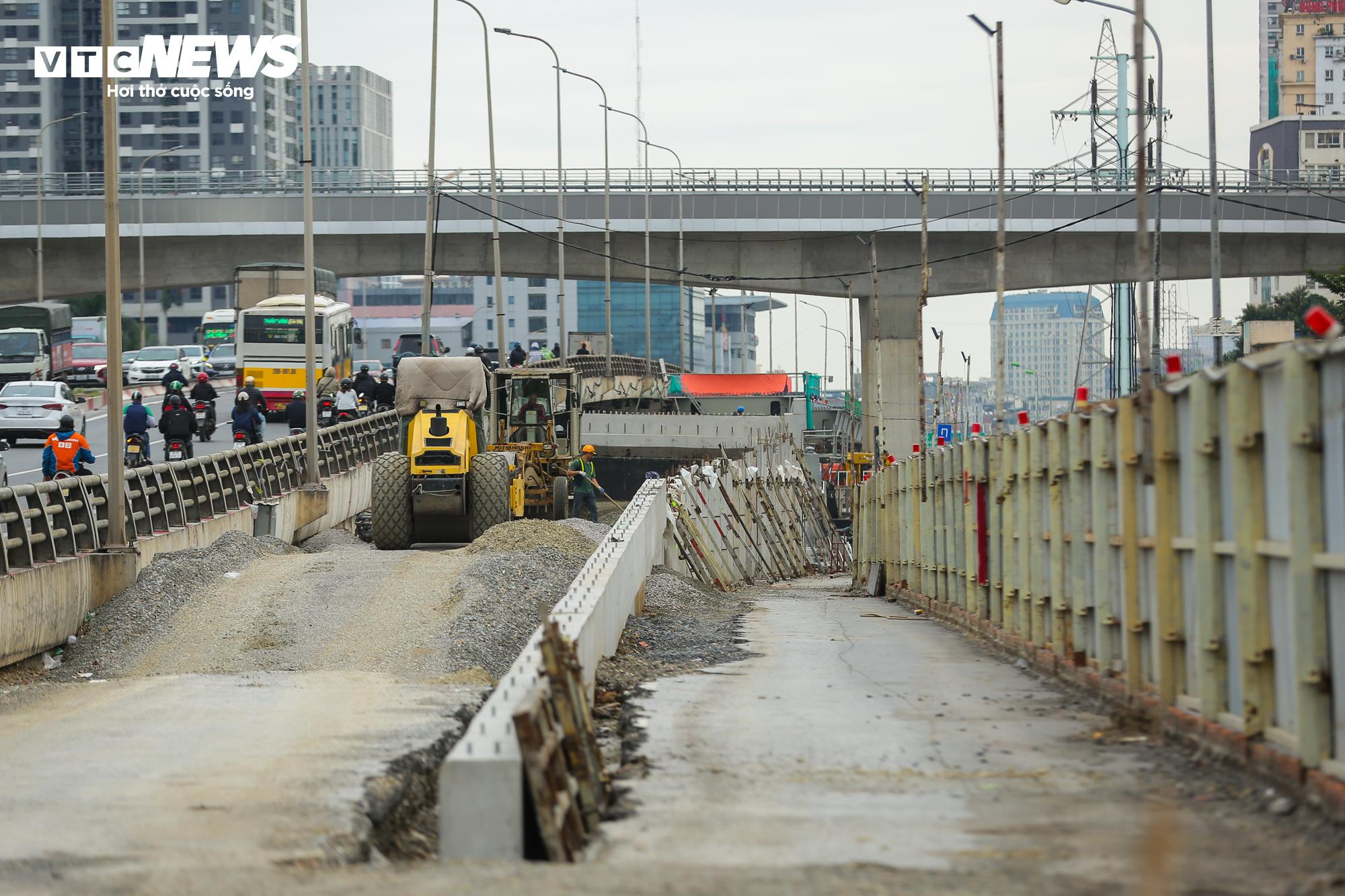 Hai cầu vượt thép 342 tỷ đồng ở Hà Nội thế nào sau hơn 9 tháng thi công? - 9