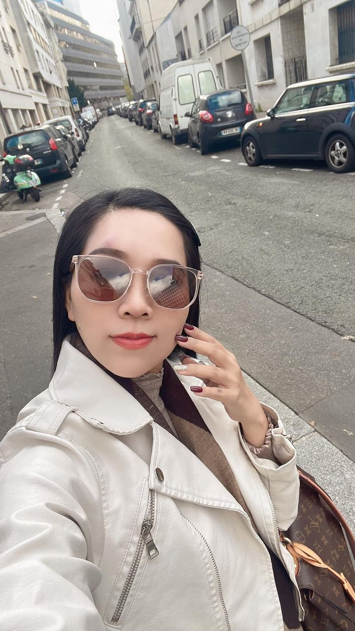 Sao Việt 17/11: Cháu gái Vũ Linh tươi tắn tại Pháp, Bình An tặng vợ ô tô sang - 1