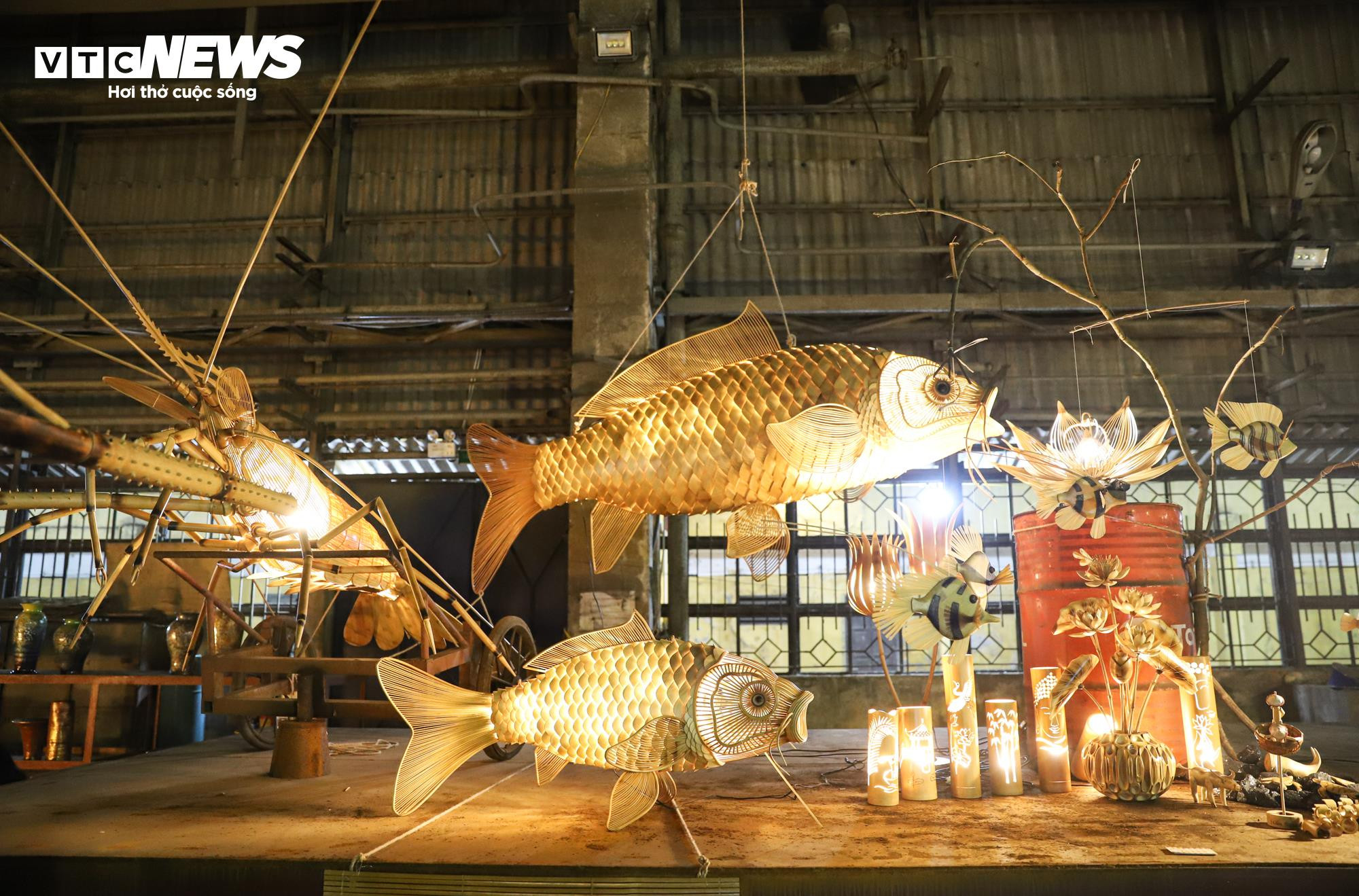 Người dân Thủ đô đắm chìm trong không gian nghệ thuật tại nhà ga xe lửa 120 tuổi - 11