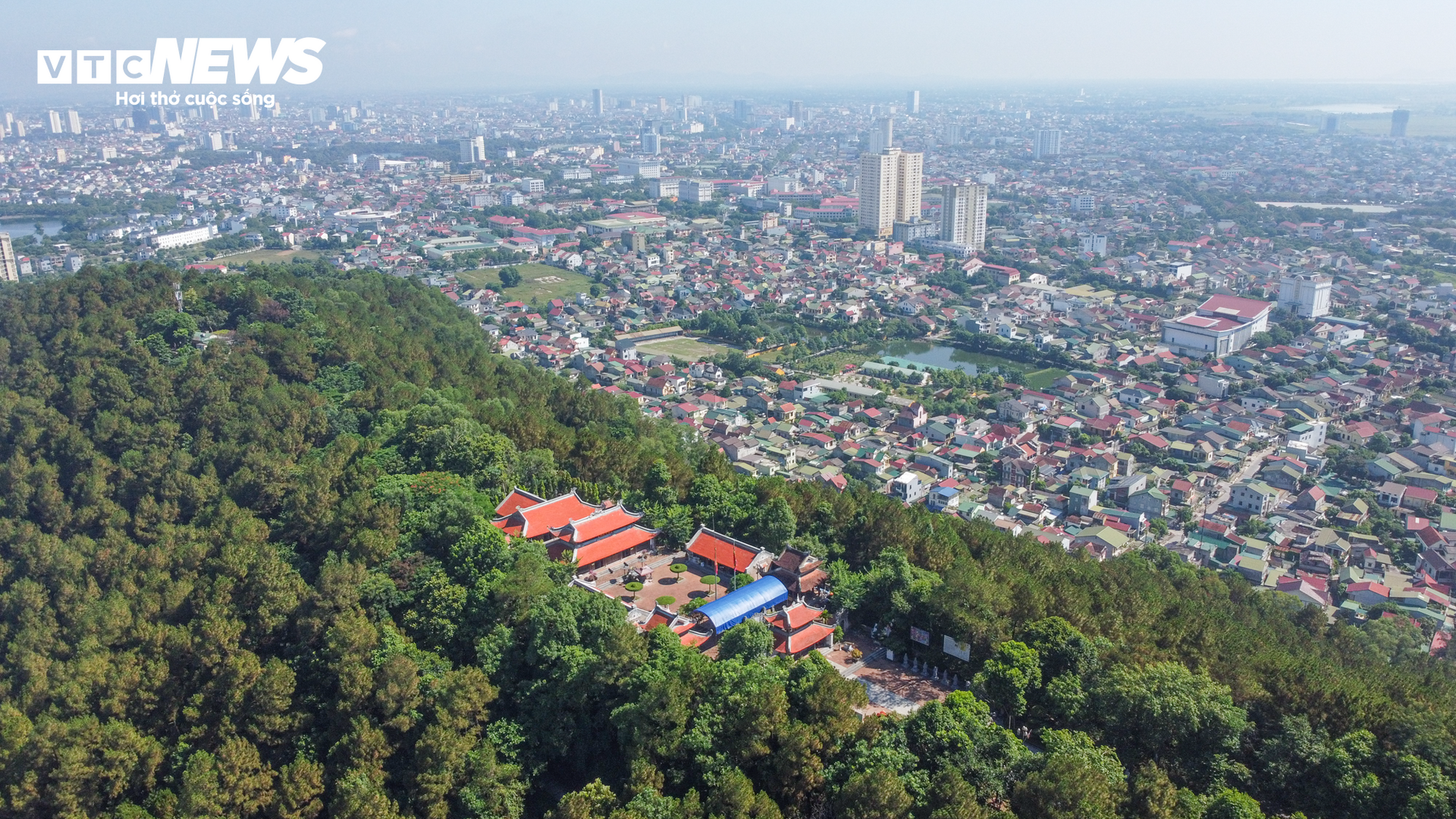 Khám phá ngôi đền thờ vua Quang Trung trên đỉnh núi xứ Nghệ - 19