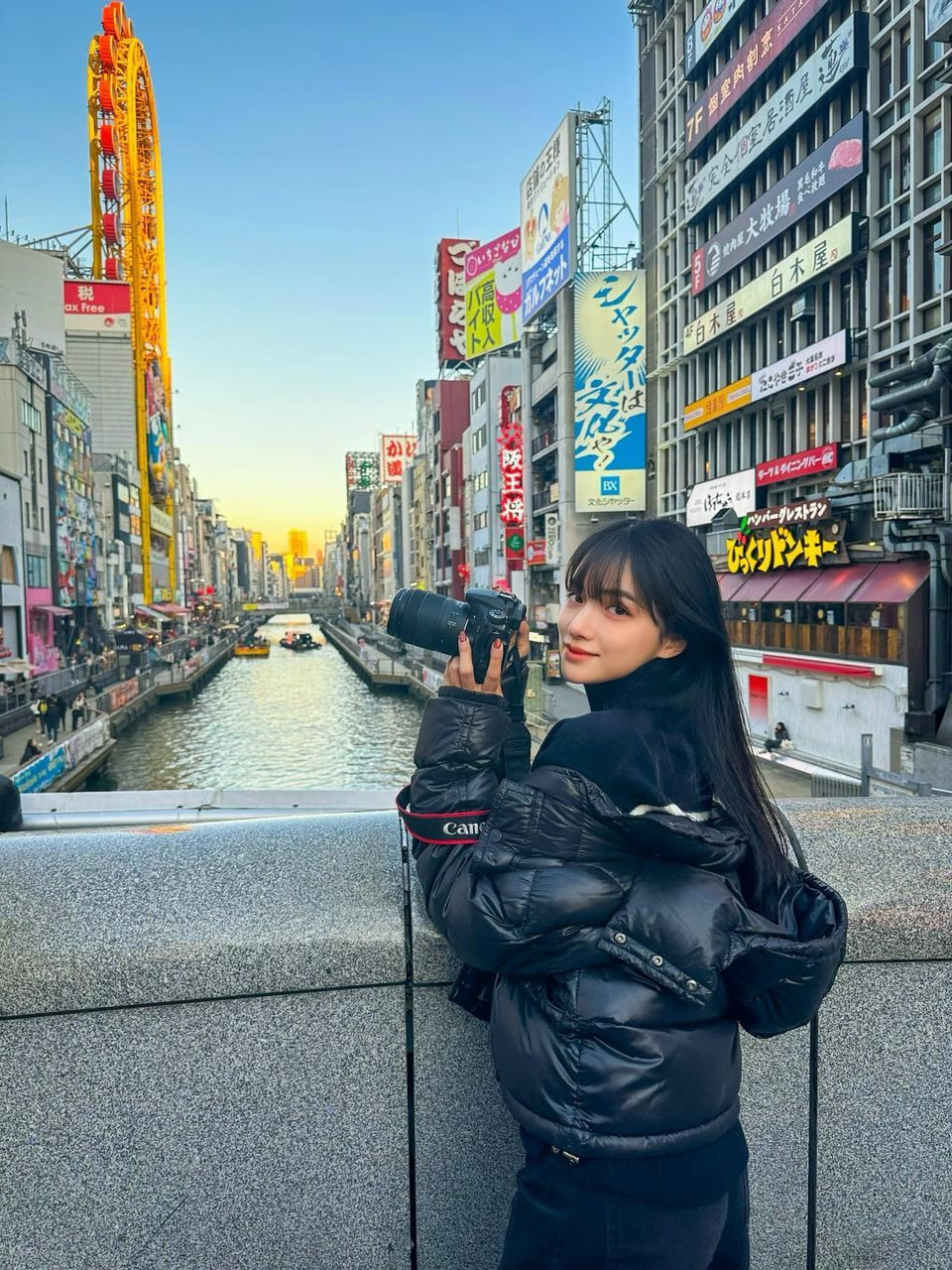 Sao Việt 24/11: Thanh Hằng 'dính như sam' bên chồng, Mỹ Tâm tất bật cho liveshow - 6