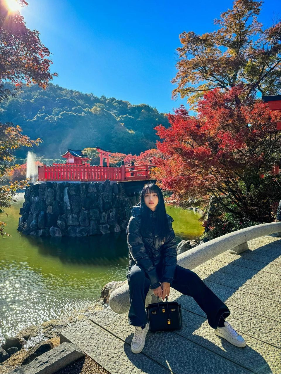 Sao Việt 24/11: Thanh Hằng 'dính như sam' bên chồng, Mỹ Tâm tất bật cho liveshow - 7