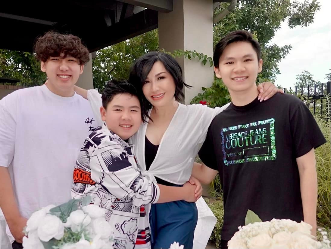 Sao Việt 25/11: Hồ Ngọc Hà đẹp giản dị bên mẹ, vợ chồng Tuấn Hưng đón tin vui - 3