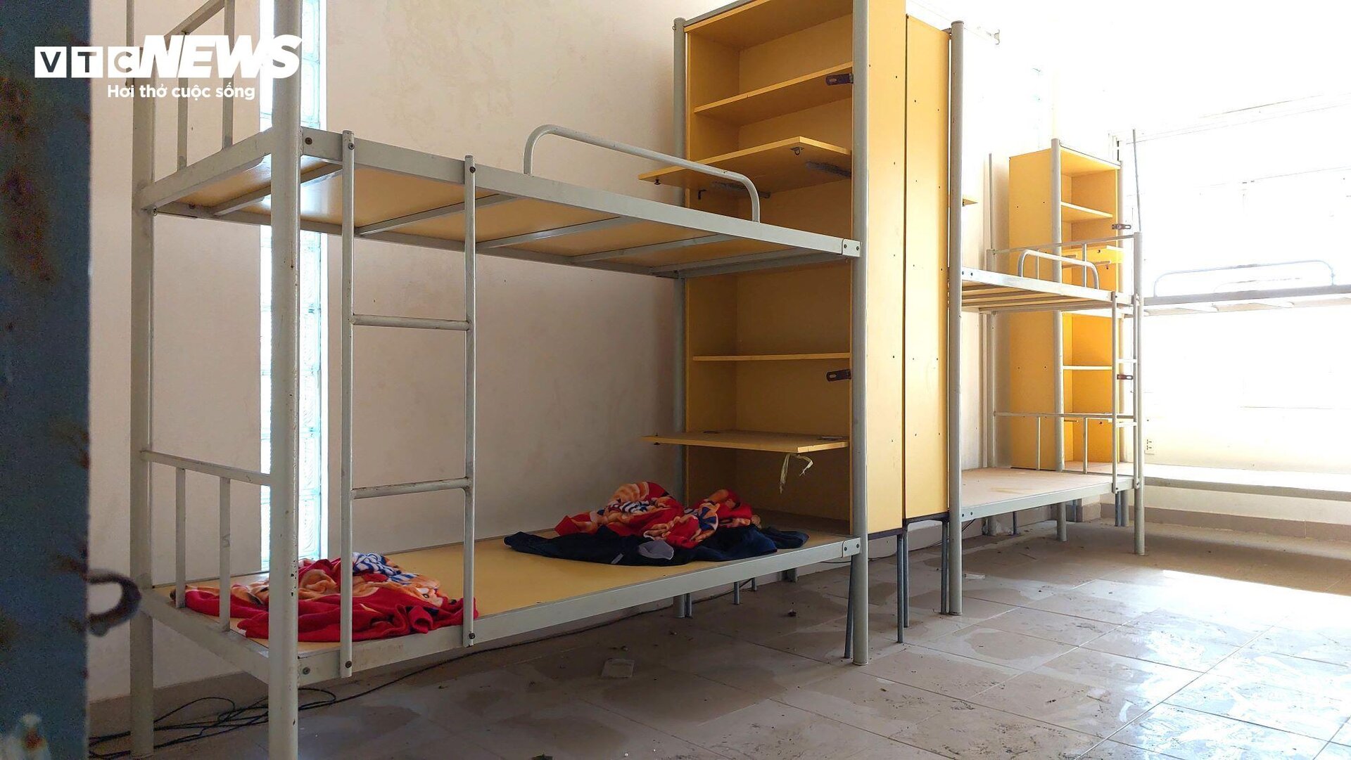 Ký túc xá đầu tư 700 tỷ đồng bỏ hoang ở Đà Nẵng - 11