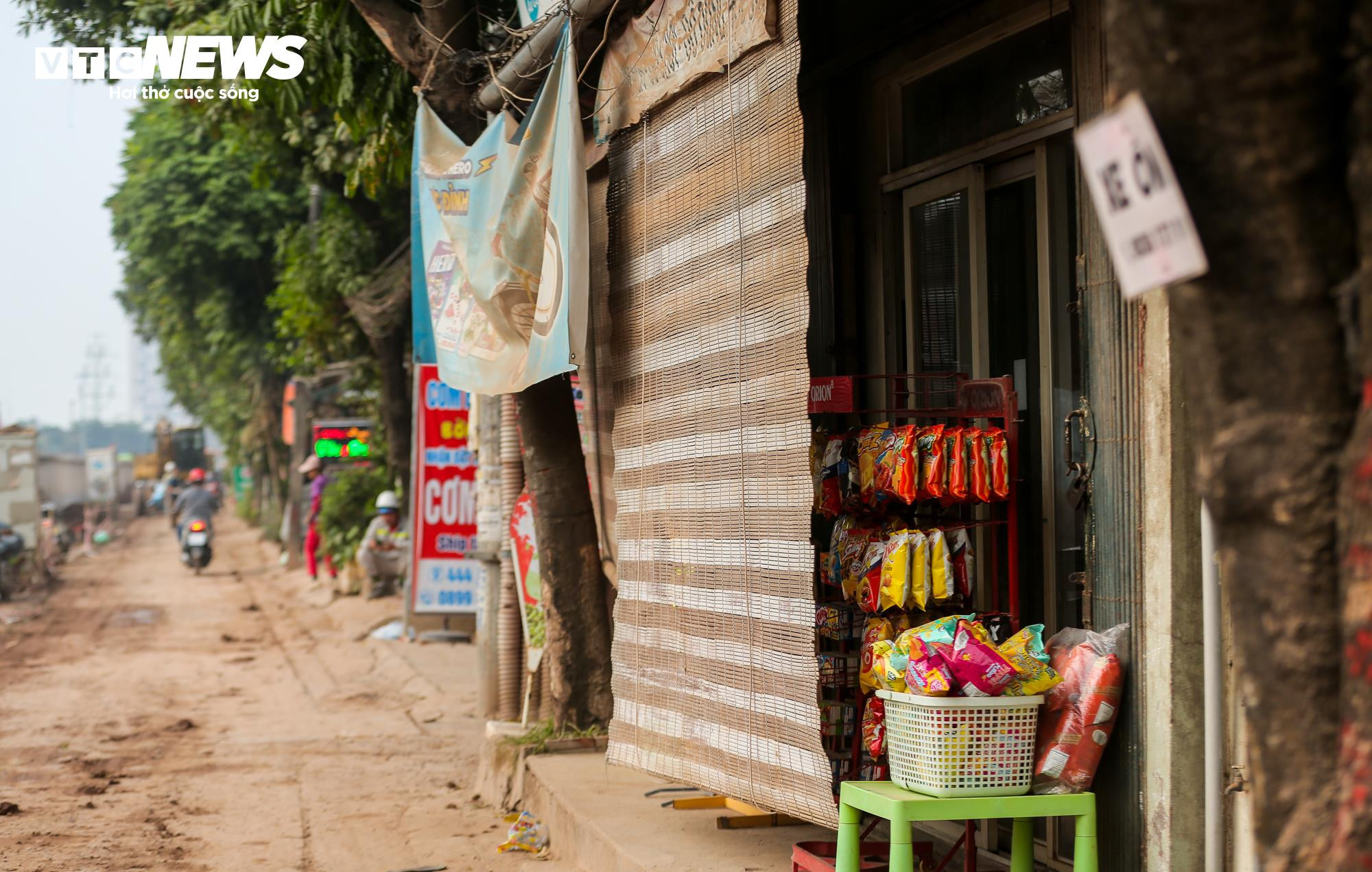 Hà Nội: Dự án mở đường mãi chưa xong, dân khốn khổ với cảnh bụi bẩn, lầy lội - 12