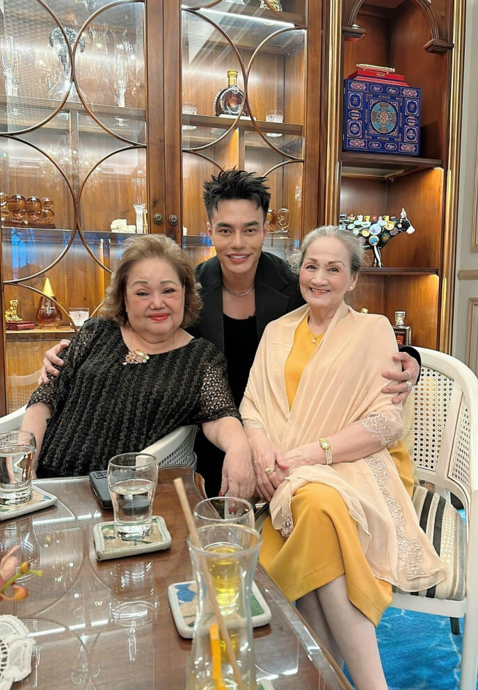 Sao Việt 26/11: Con gái Vũ Linh đẹp rạng rỡ, Khánh Thi hạnh phúc bên 3 con - 5