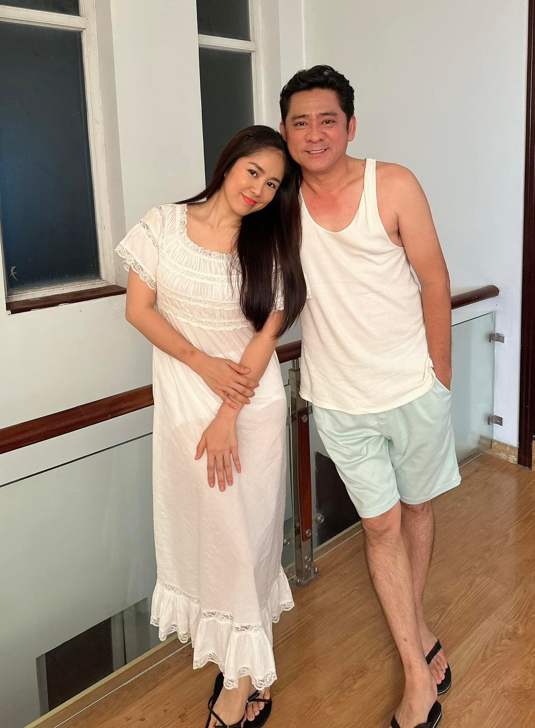 Sao Việt 3/12: Thanh Hằng hộ tống chồng đi làm, Chí Trung nhí nhảnh bên bạn gái - 8