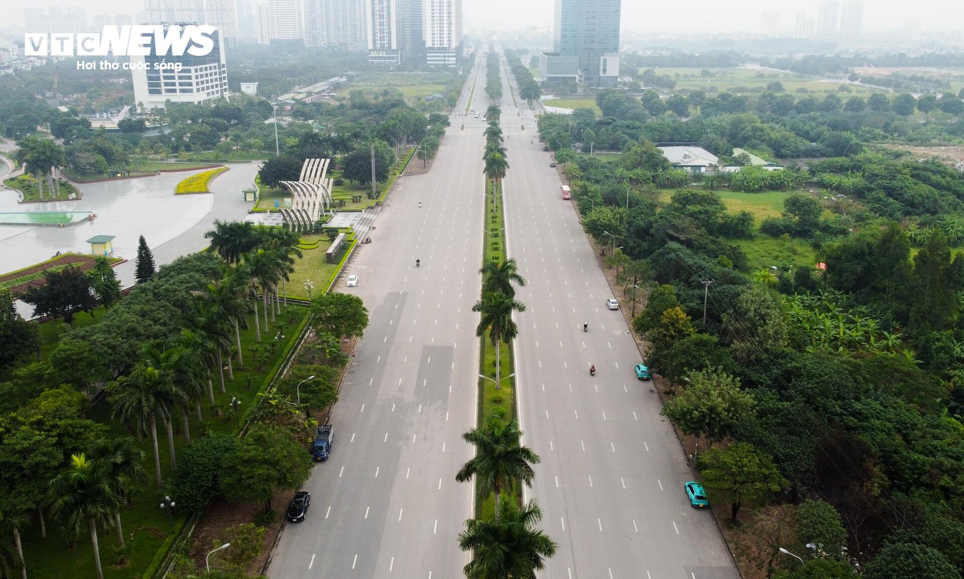Cận cảnh 2 tuyến đường ở Hà Nội được đề xuất thiết kế làn dành riêng cho xe đạp - 2