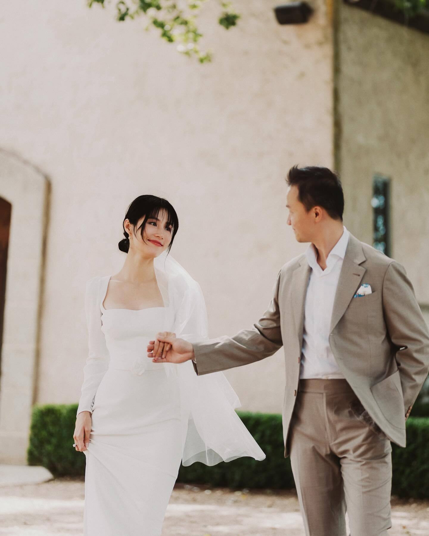 Sao Việt 6/12: Hoa hậu Ý Nhi đẹp sang chảnh, Hoài Linh tới thăm mộ Chí Tài - 8