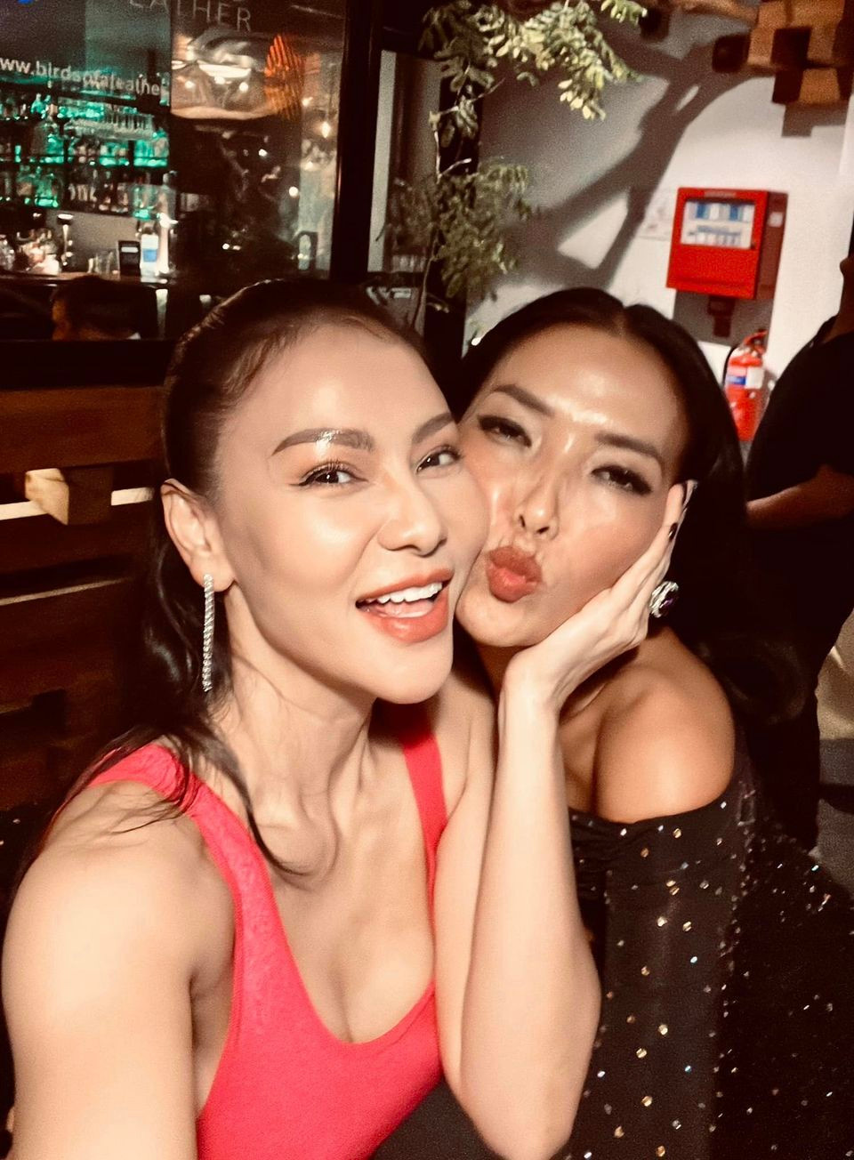 Sao Việt 10/12: Mai Phương Thúy khoe tóc mới, cháu gái Vũ Linh xúc động nhớ cậu - 7