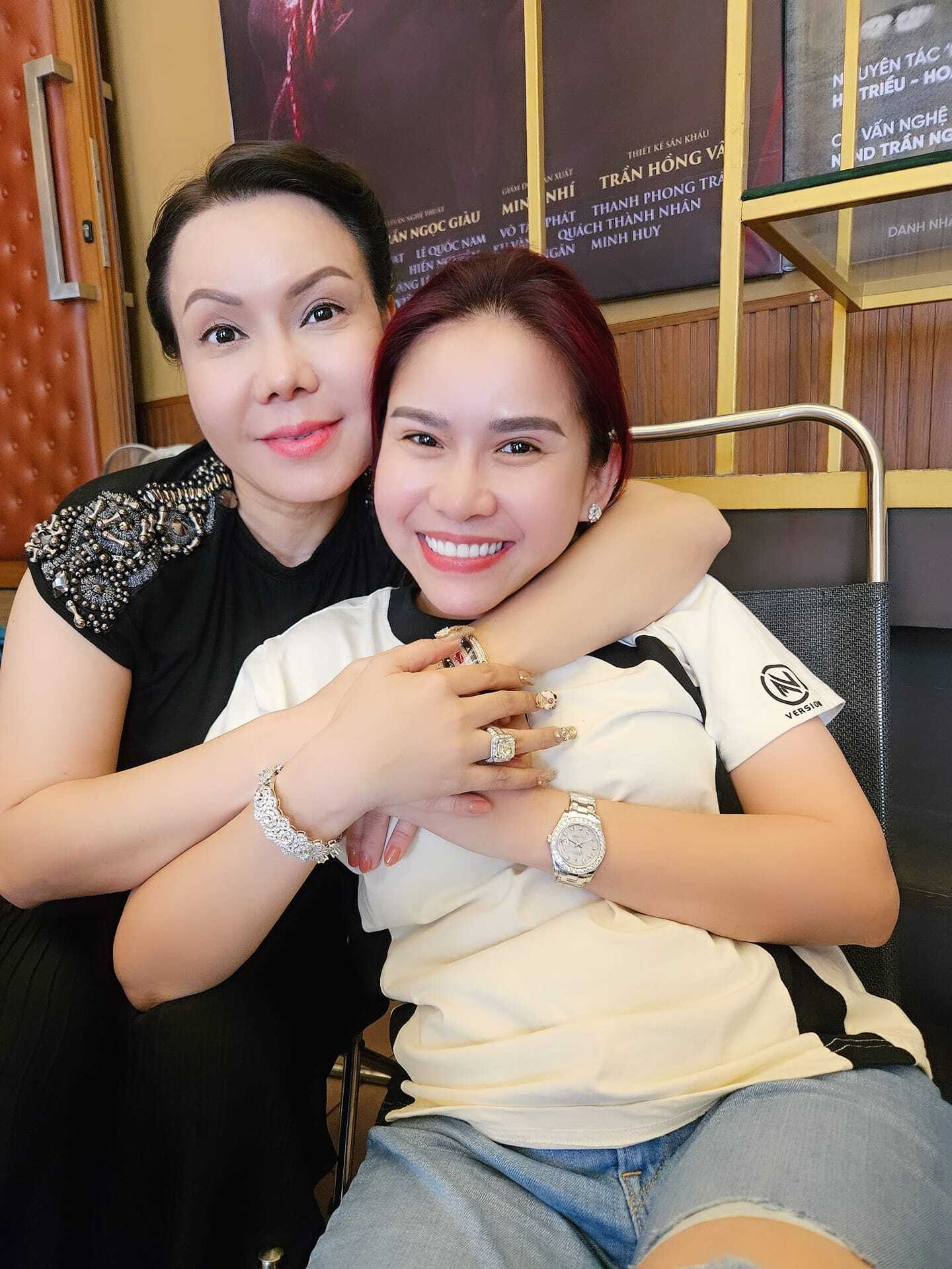 Sao Việt 10/12: Mai Phương Thúy khoe tóc mới, cháu gái Vũ Linh xúc động nhớ cậu - 3