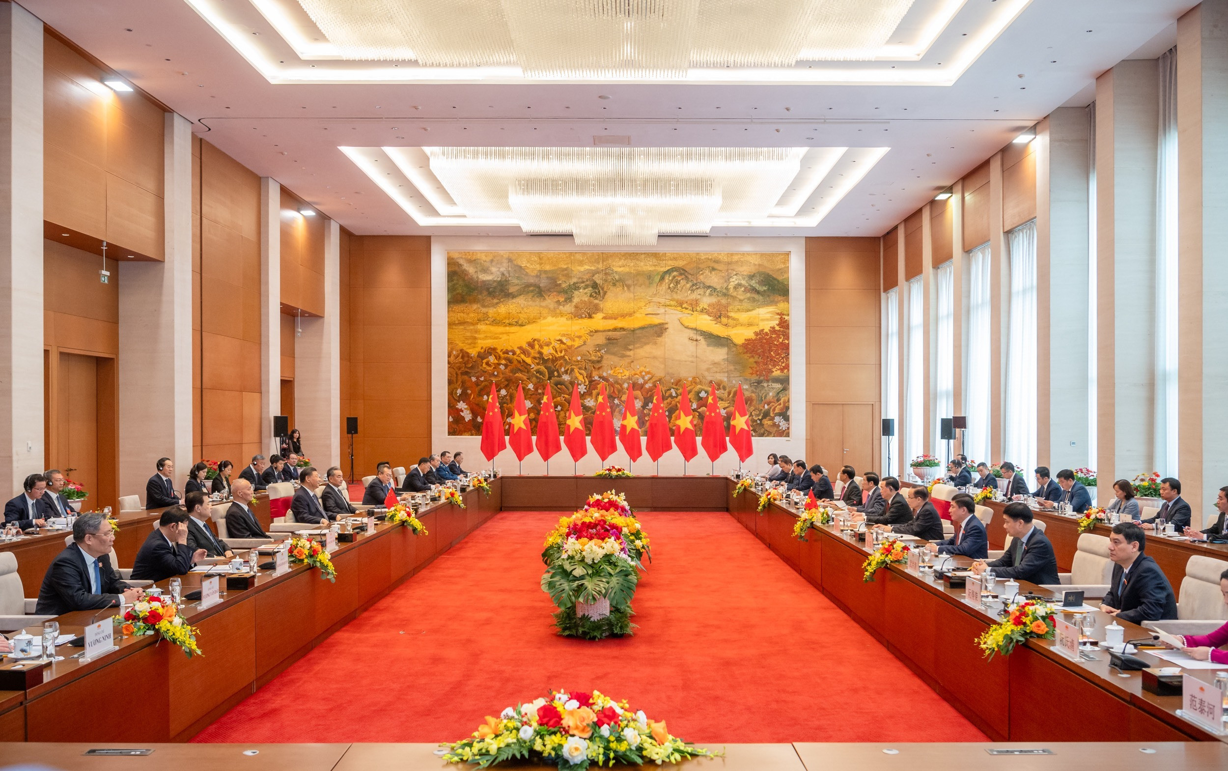 Chủ tịch Quốc hội Vương Đình Huệ hội kiến Tổng Bí thư, Chủ tịch Trung Quốc - 3